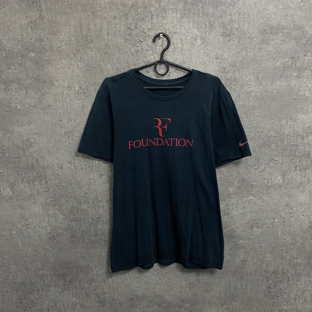 Nike Vintage Nike Roger Federer T-Shirt Big Logo Tee Y2K Size US L / EU 52-54 / 3 - 1 Thumbnail