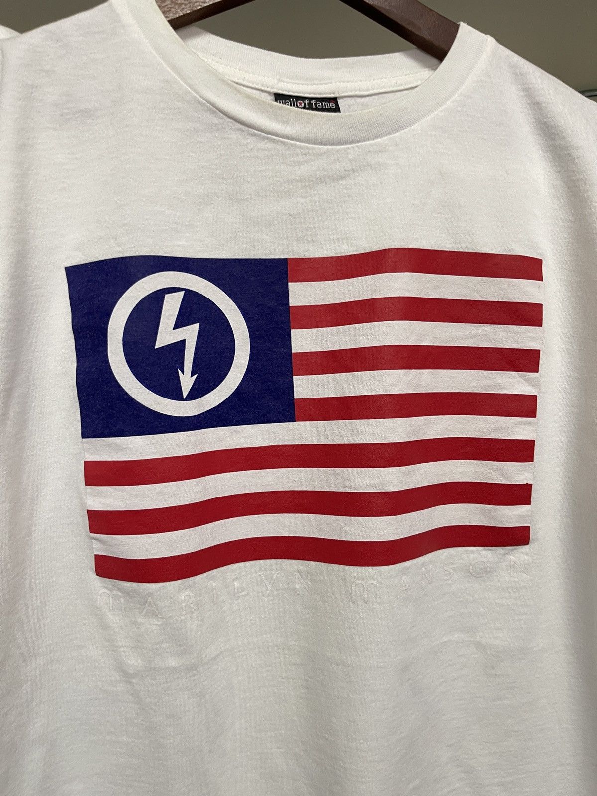 Band Tees Vintage Marilyn Manson Flag Band Tee Size US L / EU 52-54 / 3 - 4 Thumbnail