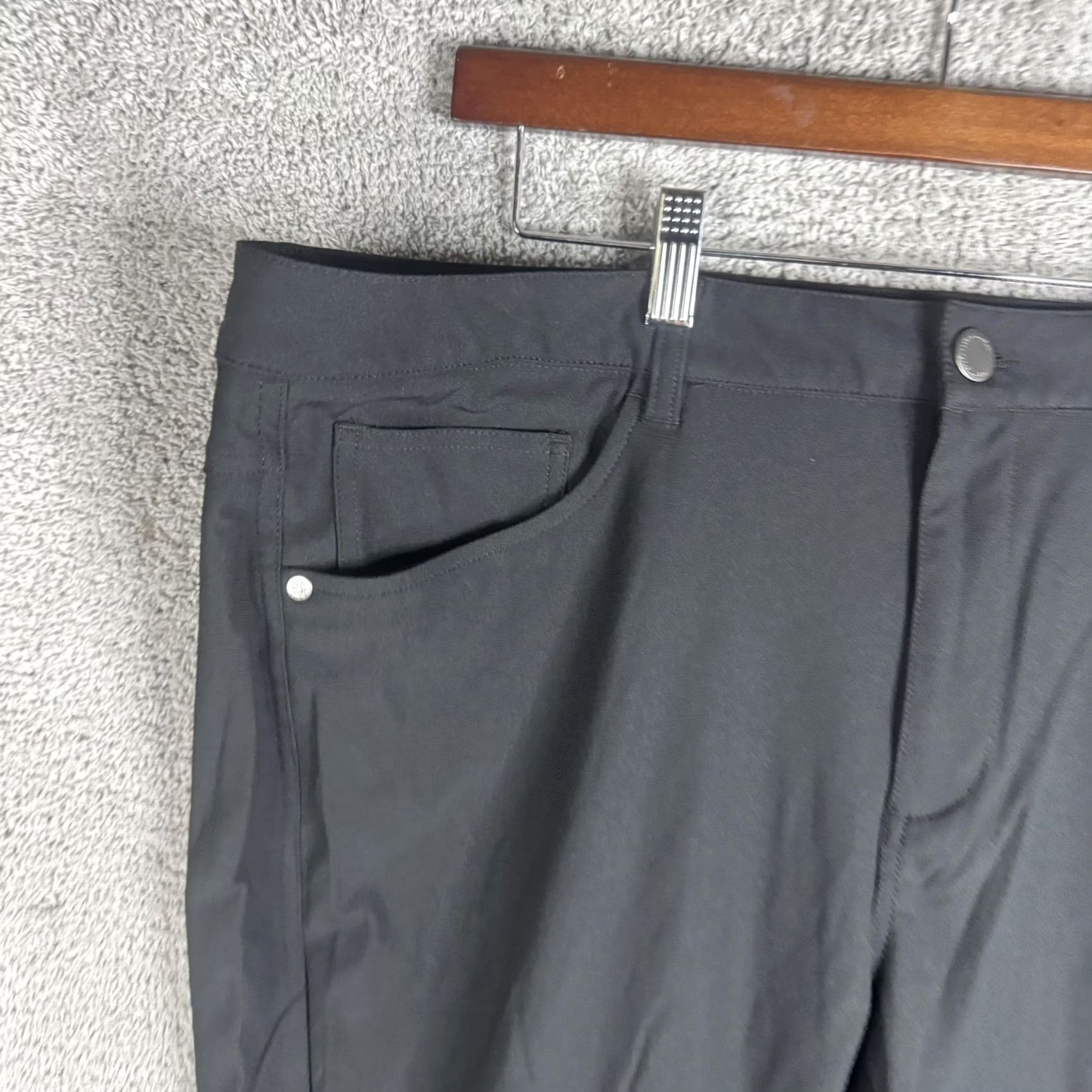 Hart Schaffner Marx Hart Schaffner Marx Pants Mens 38x32 Black Microfiber Dress 5 Pocket Casual Size US 38 / EU 54 - 2 Thumbnail