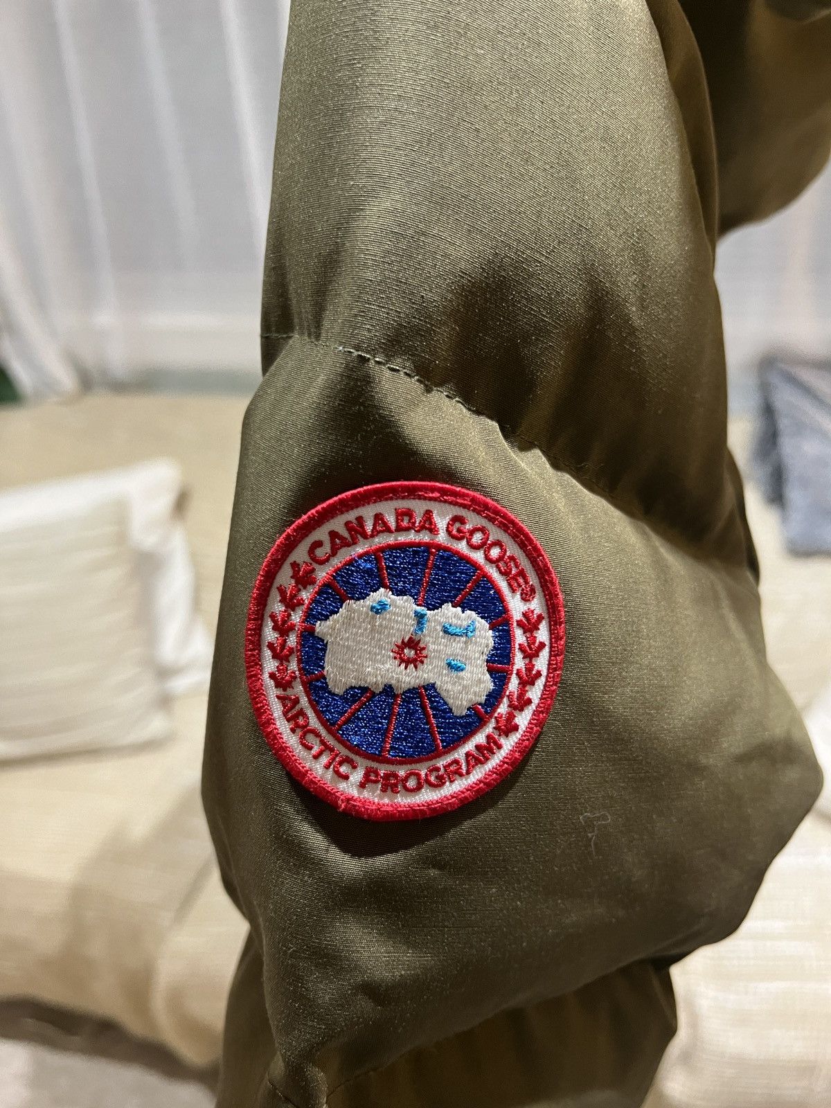 Canada Goose Canada Goose Solaris Parka Size Medium Woman’s Size M / US 6-8 / IT 42-44 - 3 Thumbnail
