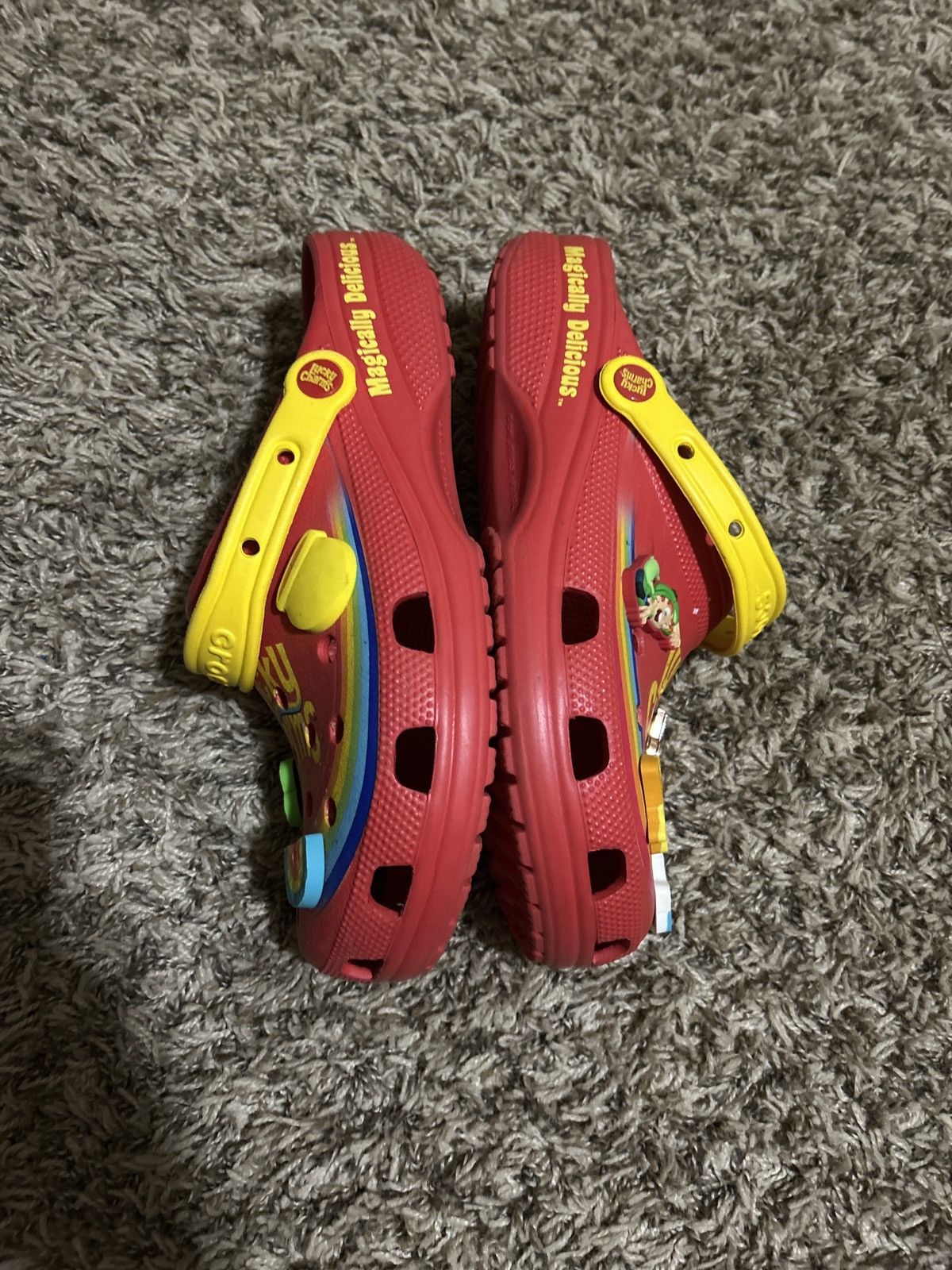 Crocs Crocs Classic Clog X Lucky charms Size US 11 / EU 44 - 2 Thumbnail