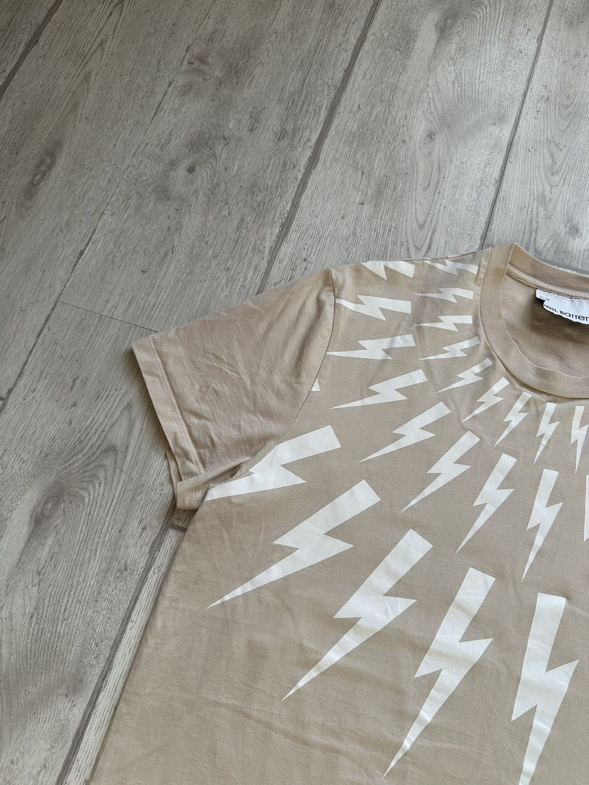 Neil Barrett Neil Barrett Lightening Bolt tee Size US L / EU 52-54 / 3 - 3 Thumbnail