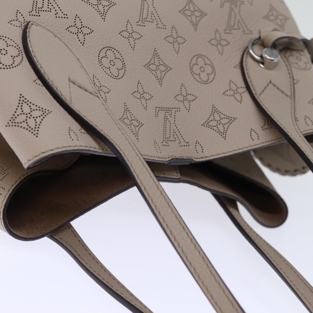 Louis Vuitton LOUIS VUITTON Monogram Mahina Blossom MM Tote Bag Galle Size ONE SIZE - 6 Thumbnail