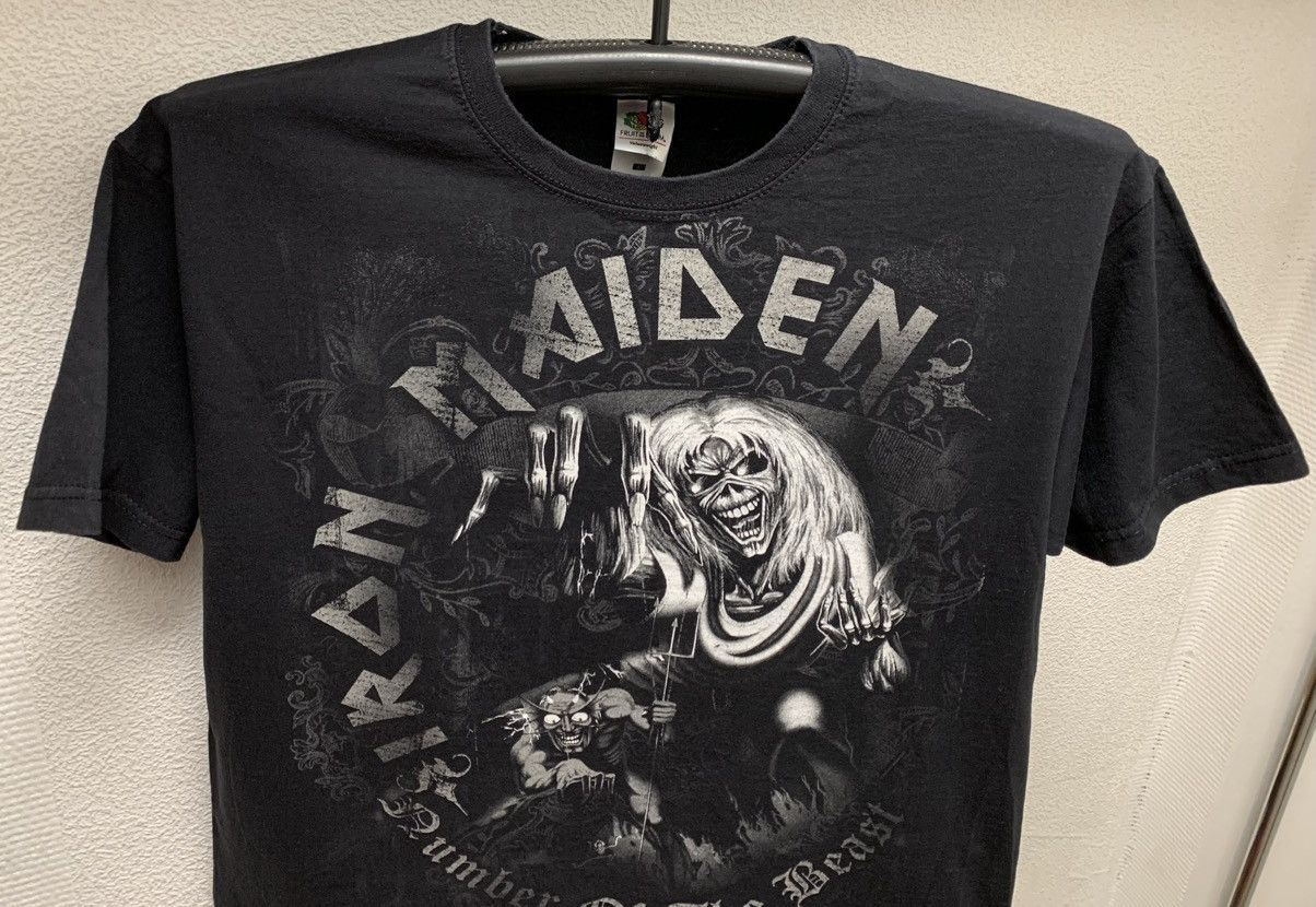 Iron Maiden Iron Maiden number of the beast band rock t-shirt L single Size US L / EU 52-54 / 3 - 6 Thumbnail
