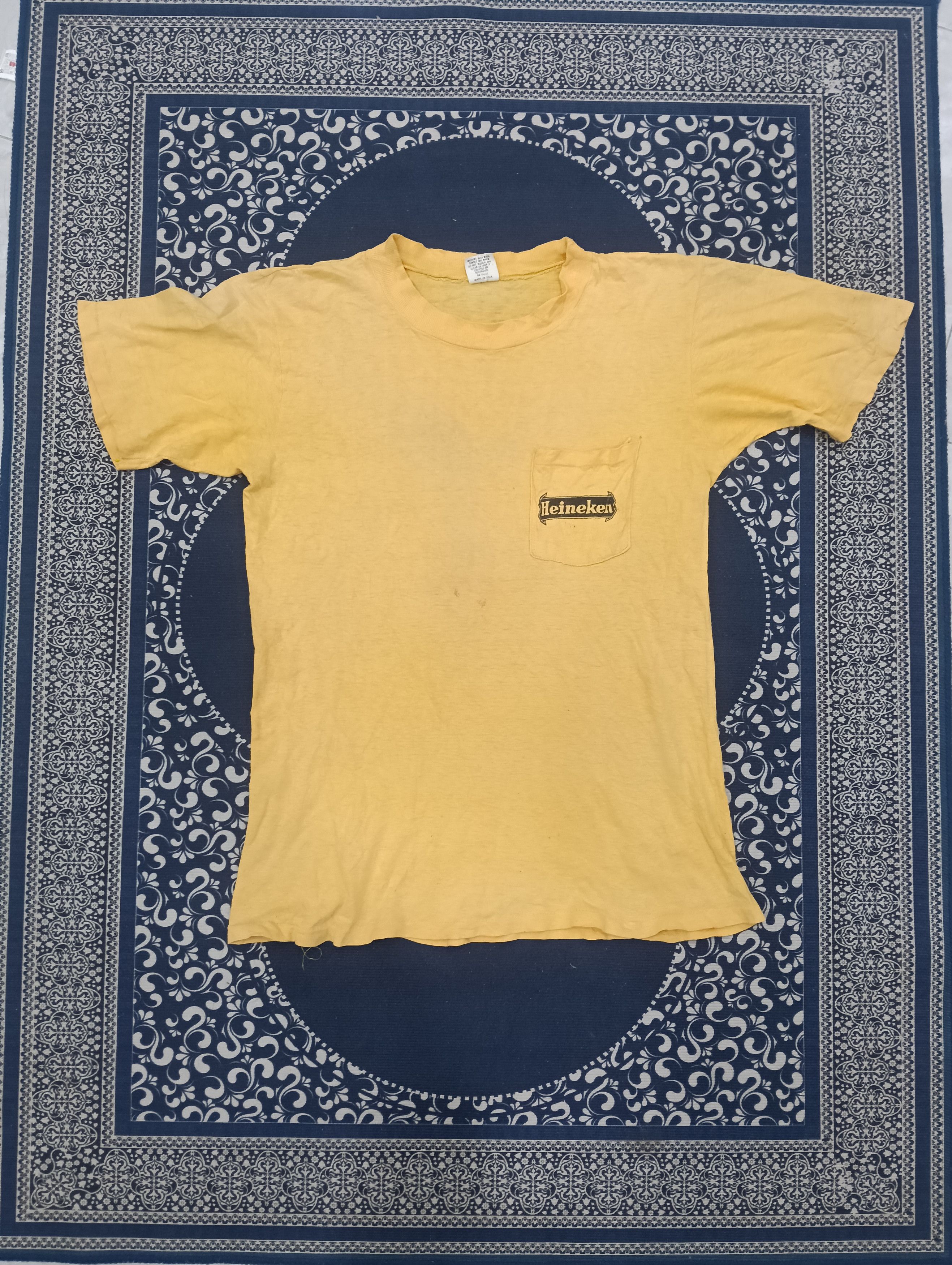 Vintage Rare Vintage 70s Thrashed Heineken Pocket Tee Size US M / EU 48-50 / 2 - 1 Thumbnail