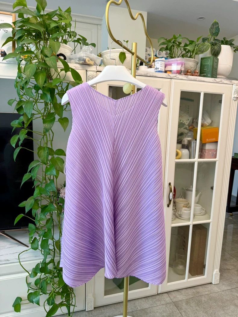 Issey Miyake Issey Miyake size:5 Soft purple pleated vest dress Size XS / US 0-2 / IT 36-38 - 6 Thumbnail