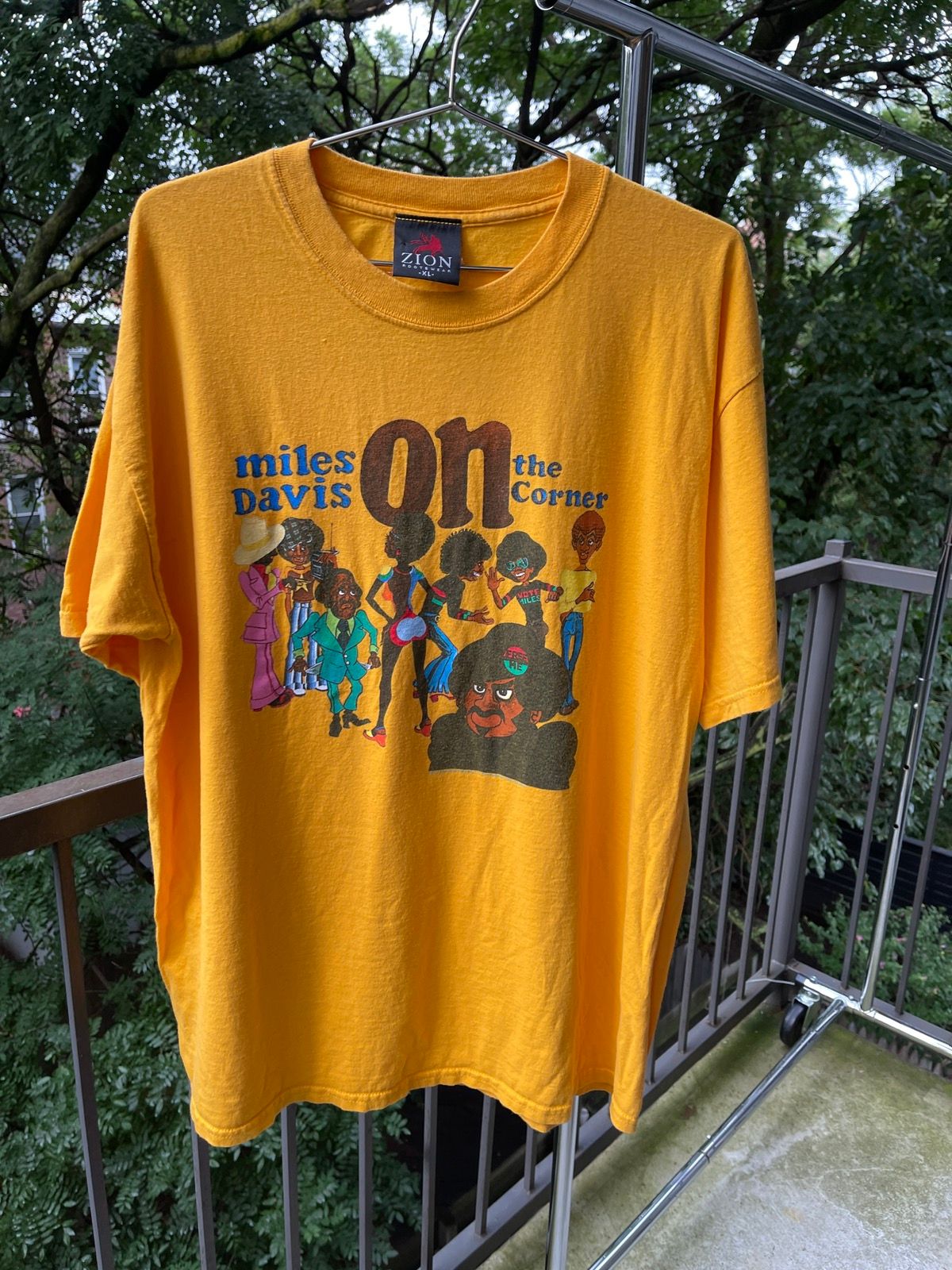 Pre-owned Band Tees X Vintage Miles David On The Corner Zion Tee Shirt Yellow Xl