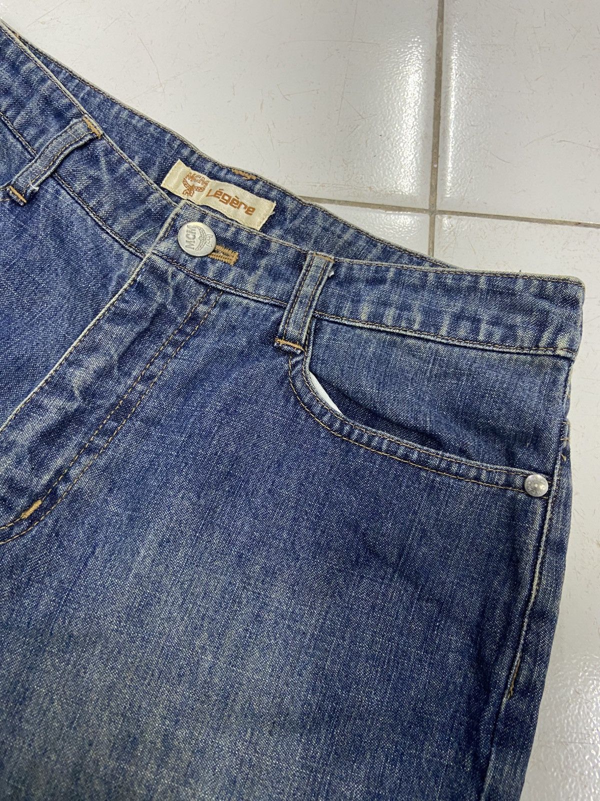 MCM MCM LEGERE STRAIGHT CUT DENIM JEANS Size US 27 - 4 Thumbnail