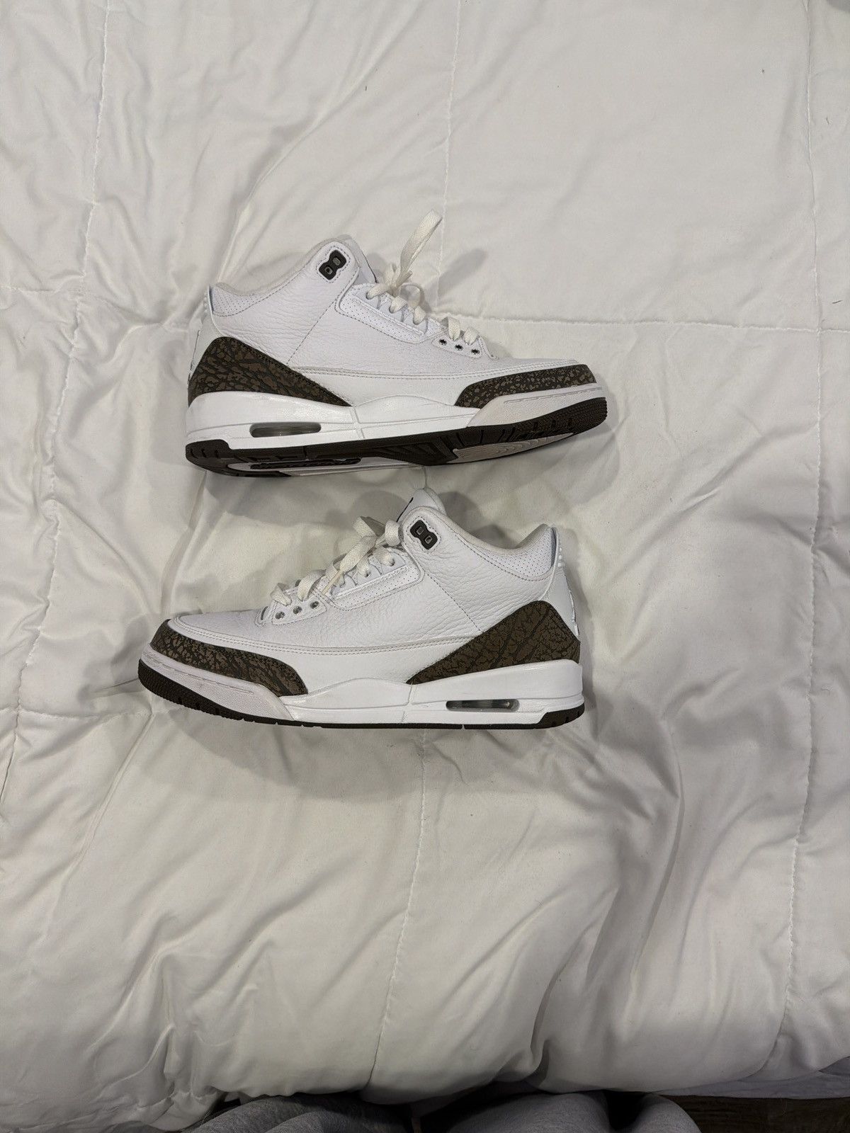 Jordan Brand Air Jordan 3 Retro ‘Mocha’ Size US 9.5 / EU 42-43 - 1 Thumbnail