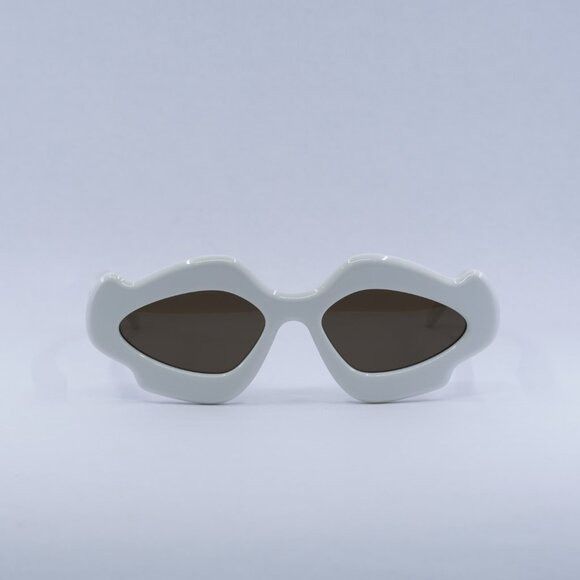 Loewe Loewe LW40109U 21E Sunglasses - Ivory Frame Size ONE SIZE - 2 Thumbnail