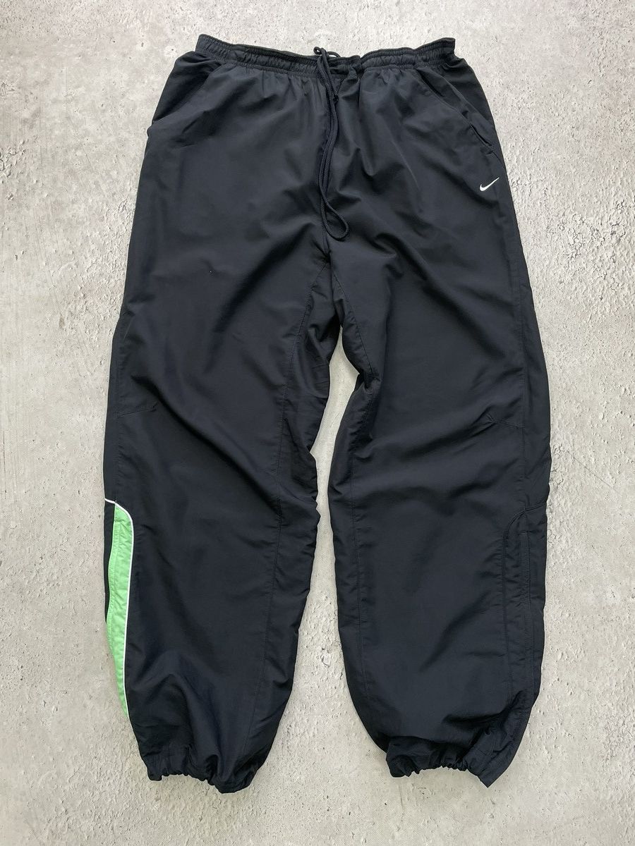 Nike Nike Black Track Pants Green Stripe Y2K Tech Size US 35 - 1 Thumbnail