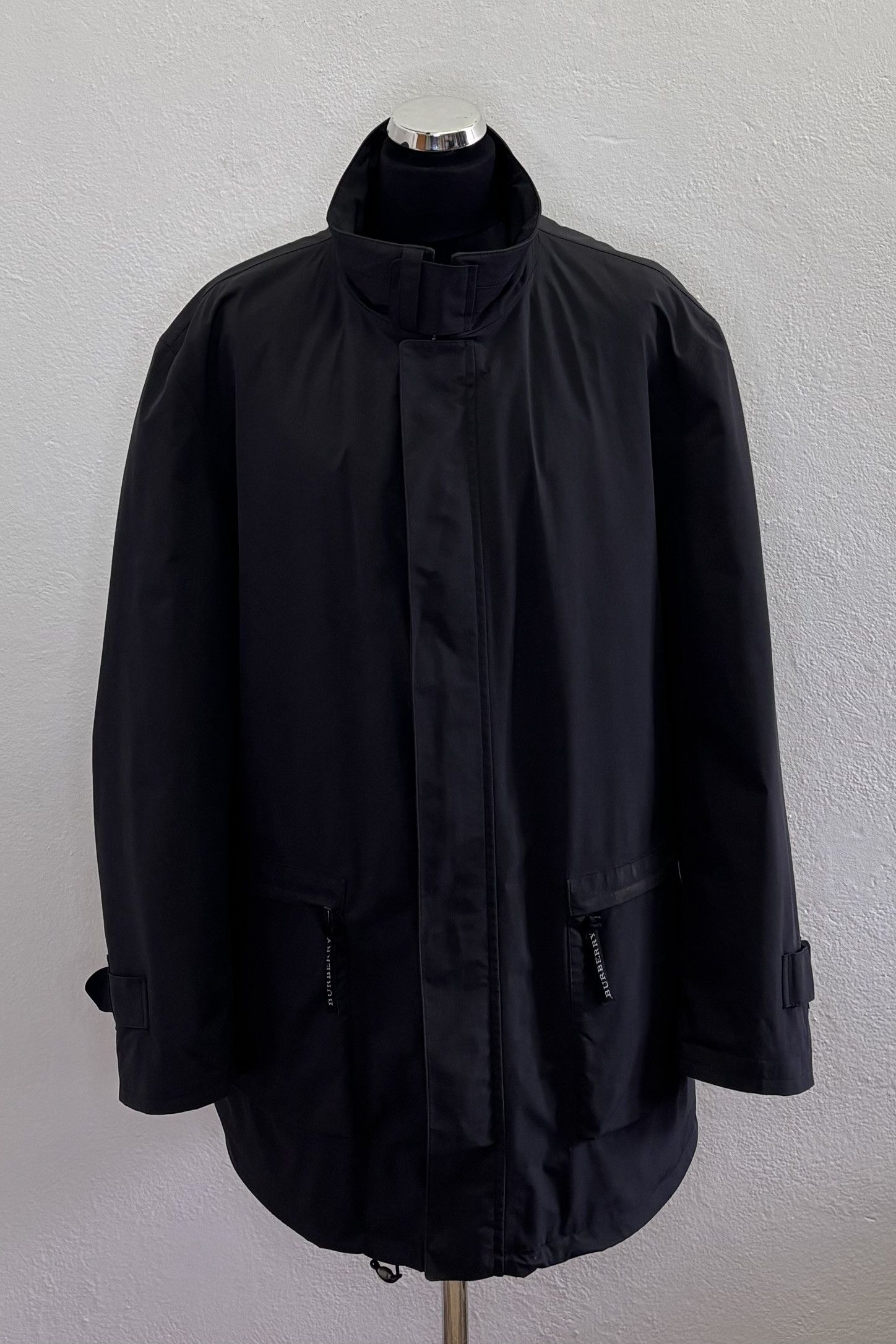 Burberry Burberry vintage black coat size XXL Size US XXL / EU 58 / 5 - 2 Thumbnail