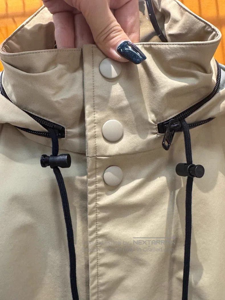 Balenciaga Balenciaga Khaki Windbreaker Jacket Size XS / US 0-2 / IT 36-38 - 2 Thumbnail