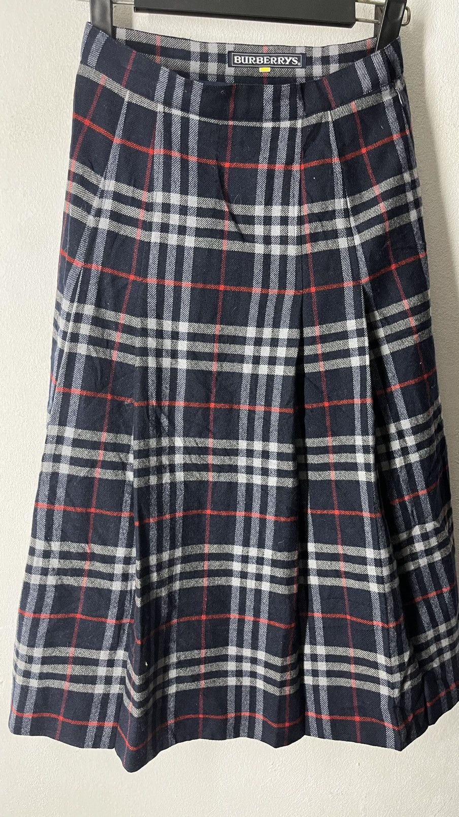 Burberry BURBERRY NOVACHEK VINTAGE SKIRT Size 24" / US 00 / IT 34 - 4 Thumbnail