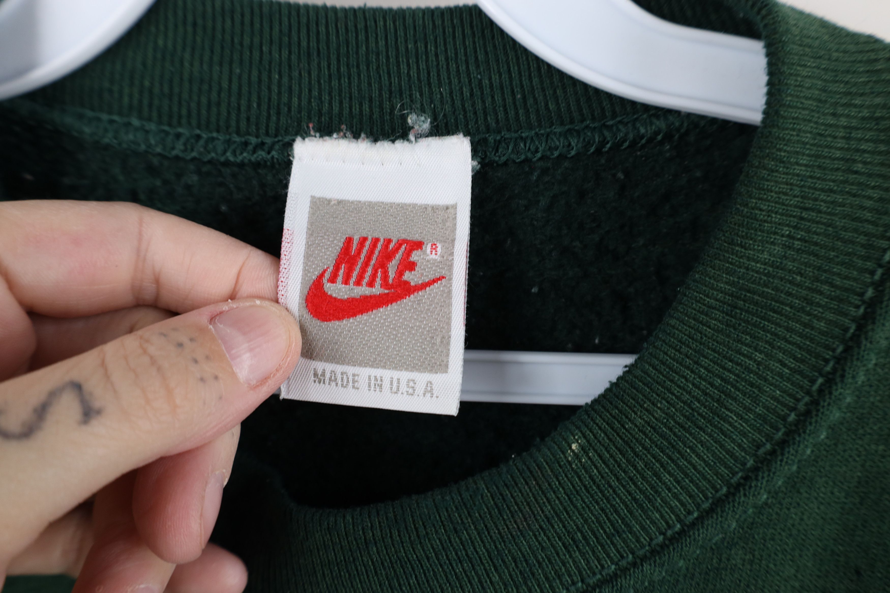 Nike Vintage 90s Nike Air Spell Big Logo Boxy Fit Sweatshirt USA Size US L / EU 52-54 / 3 - 8 Thumbnail