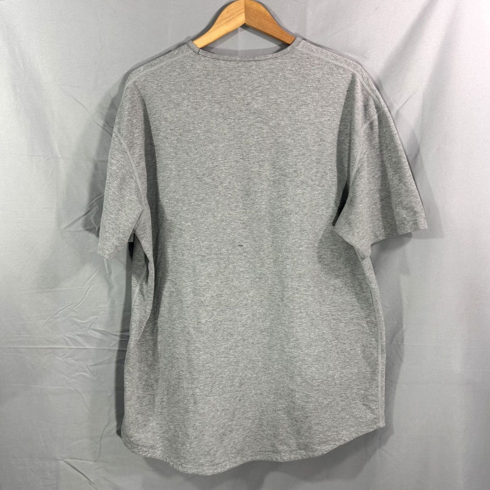 Vintage BYLT Shirt Mens 2XL Gray Short Sleeve Crew Neck Drop Cut Lux T-Shirt Tee Athletic Basic Casual Soft Size US XXL / EU 58 / 5 - 2 Thumbnail