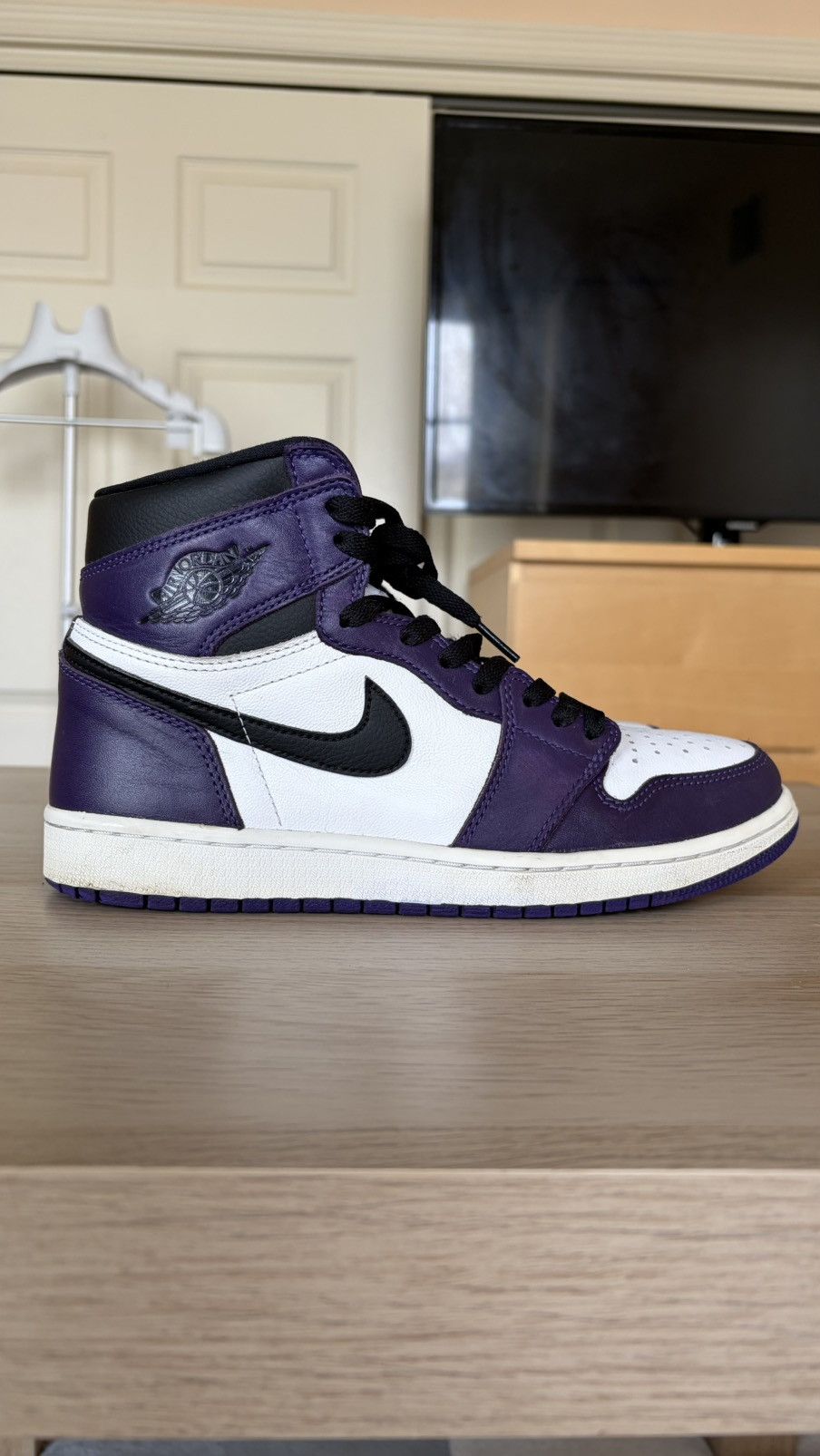 Jordan Brand Nike Air Jordan 1 Retro High OG Court Purple – Size 8.5 Size US 8.5 / EU 41-42 - 5 Thumbnail