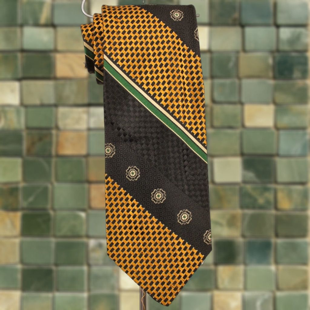 Vintage VINTAGE James Davis 70s Neck Tie Mens Silk Tie Black Green & Yellow Striped NOS VTG Good Condition 59.75" L 4" W Size ONE SIZE - 1 Thumbnail
