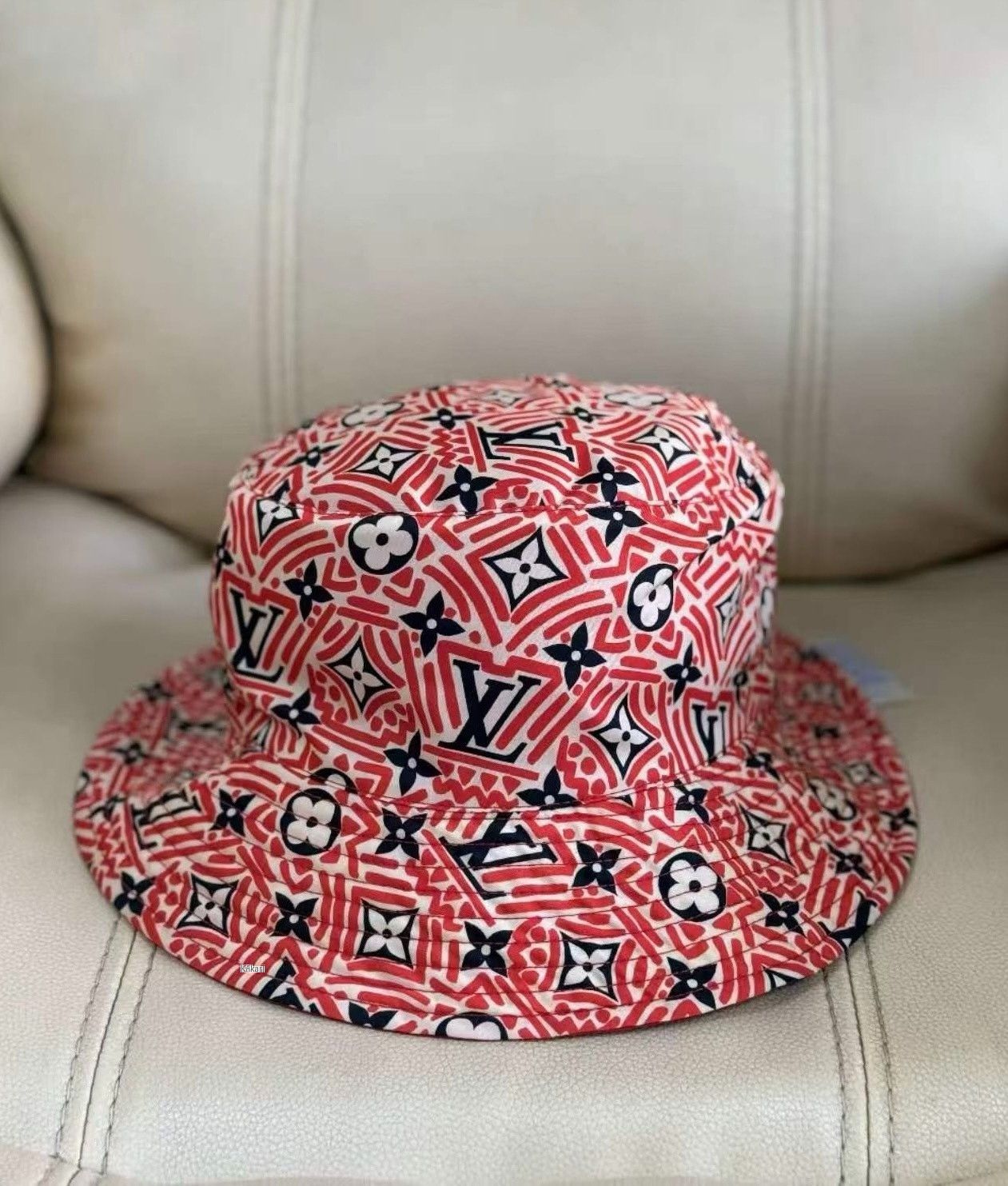 Louis Vuitton Louis Vuitton Black Red Monogram Bucket Hat Size ONE SIZE - 1 Thumbnail