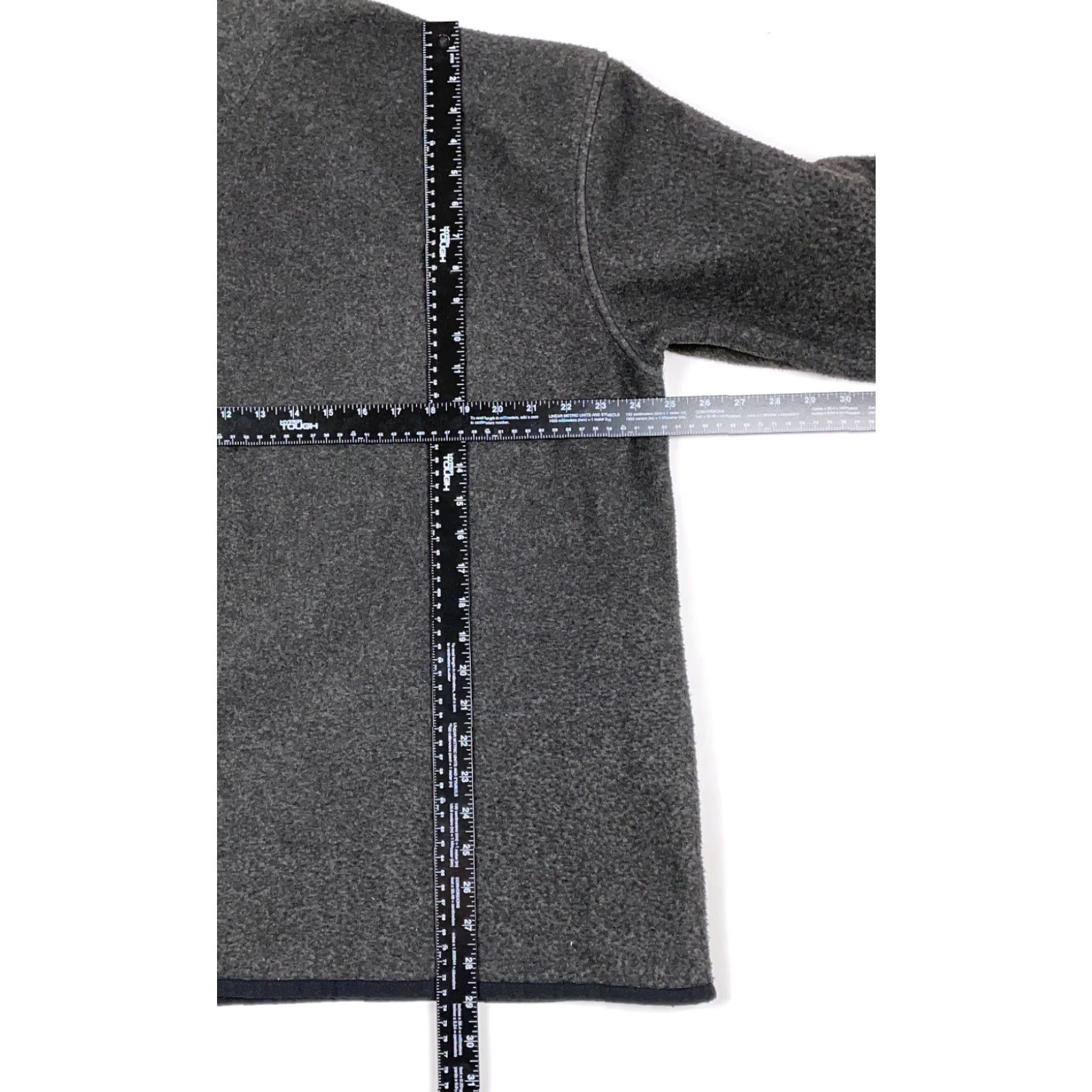 Tommy Hilfiger VINTAGE Tommy Hilfiger Gray 1/4 Zip Pullover Fleece Adult XL Embroidered Spell Out Jacket Men Regular Gray 90s Hipster Retro Casual Zip Size US XL / EU 56 / 4 - 7 Thumbnail