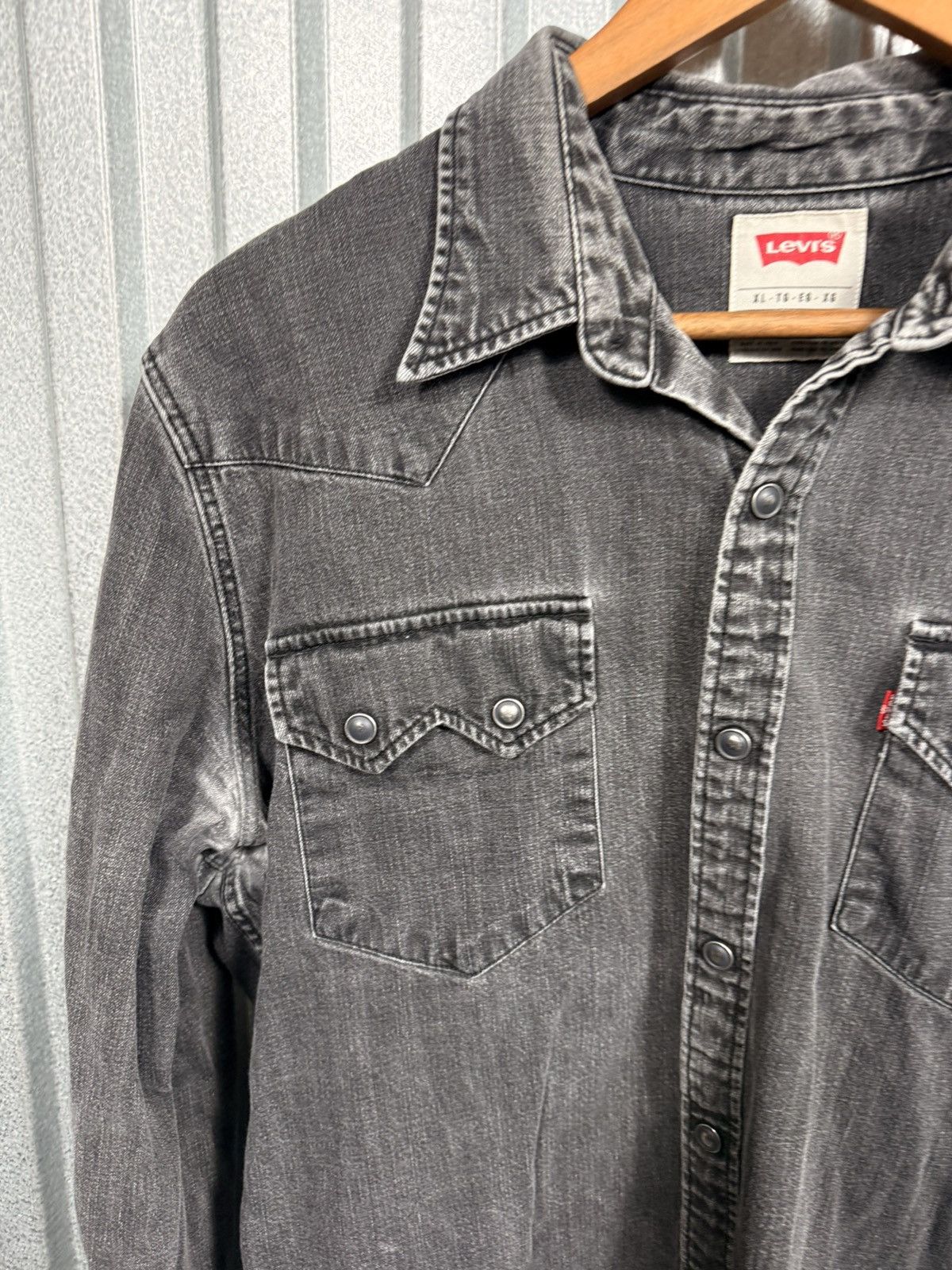 Levi's Levis Black Denim Pearl Snap Western Button Up Shirt Size US L / EU 52-54 / 3 - 7 Thumbnail