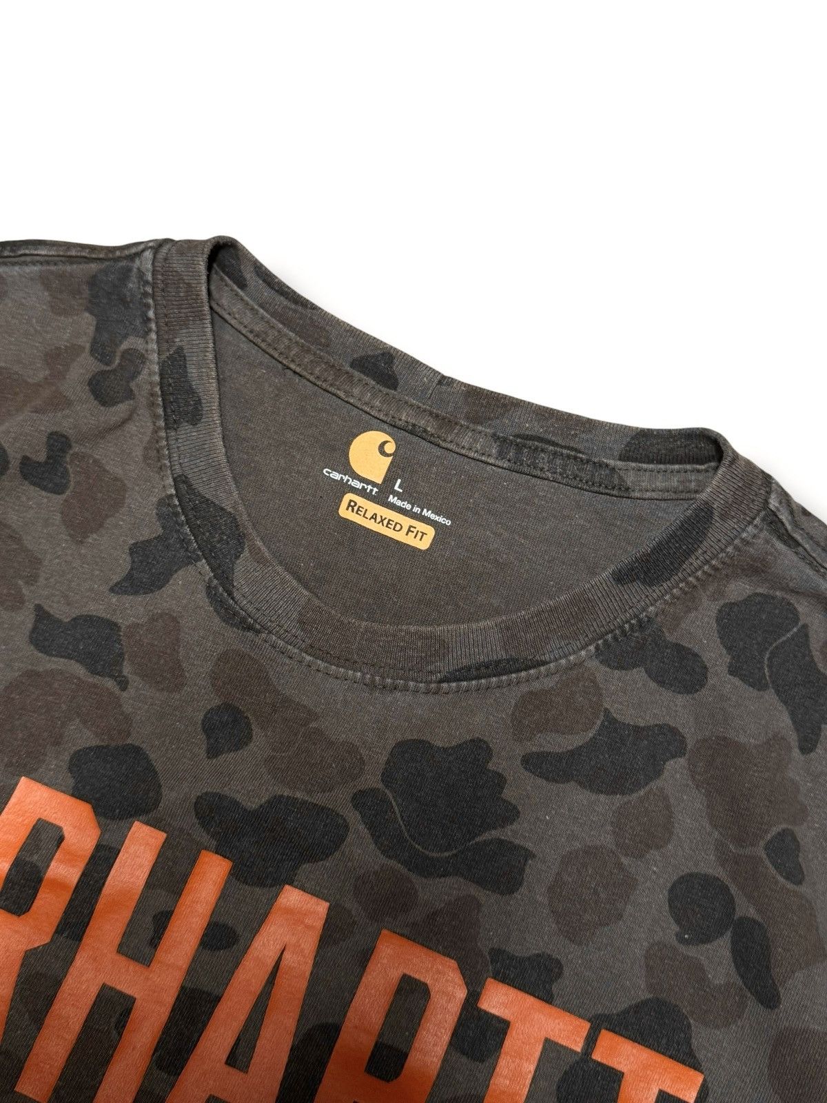 Carhartt Vintage Carhartt Camo T-shirt Y2K Streetwear Size US L / EU 52-54 / 3 - 4 Thumbnail