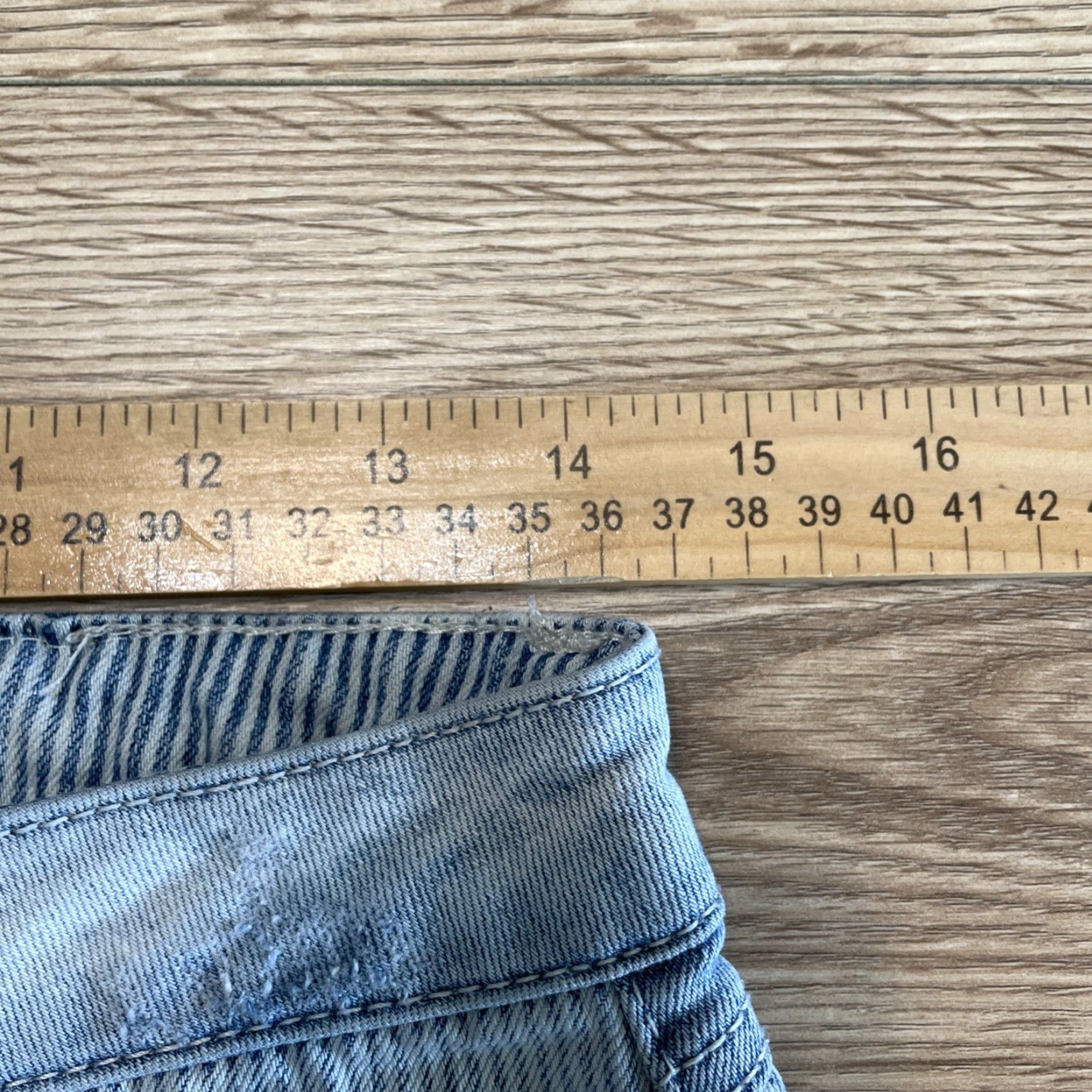 Vintage VINTAGE Rewash Distressed Cut-Off Jean Shorts Juniors Size 7 Blue Size 28" / US 6 / IT 42 - 4 Thumbnail