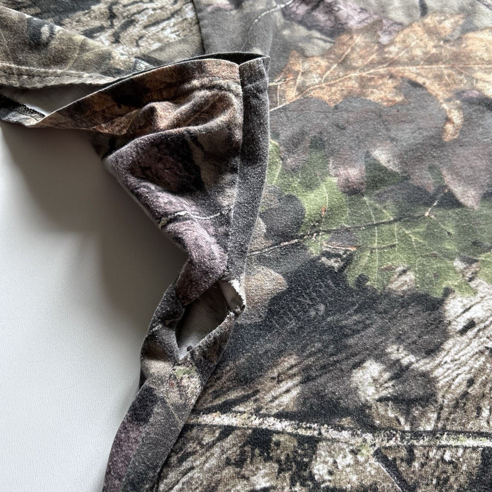 Realtree Vintage Y2K Mossy Oak Real Tree Camouflage T Shirt XL Rare Size US XL / EU 56 / 4 - 7 Thumbnail