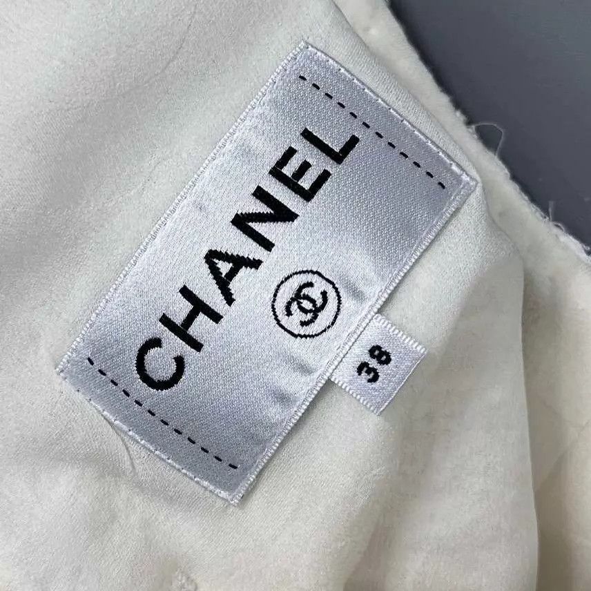 Chanel Chanel 21C White Crystal Buckle Woven Short Tie Jacket 38 Size S / US 4 / IT 40 - 7 Thumbnail