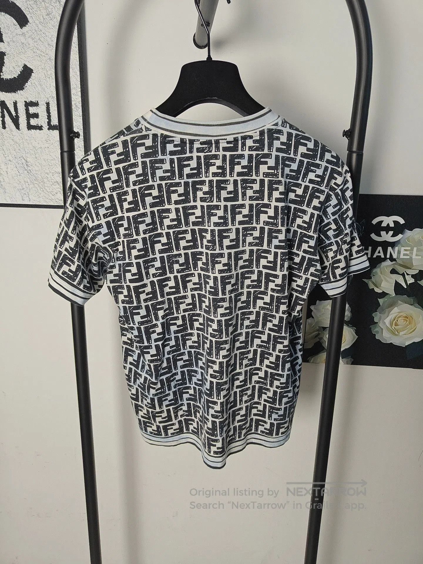 Fendi fendi logo print short sleeve shirt. Size US M / EU 48-50 / 2 - 2 Thumbnail