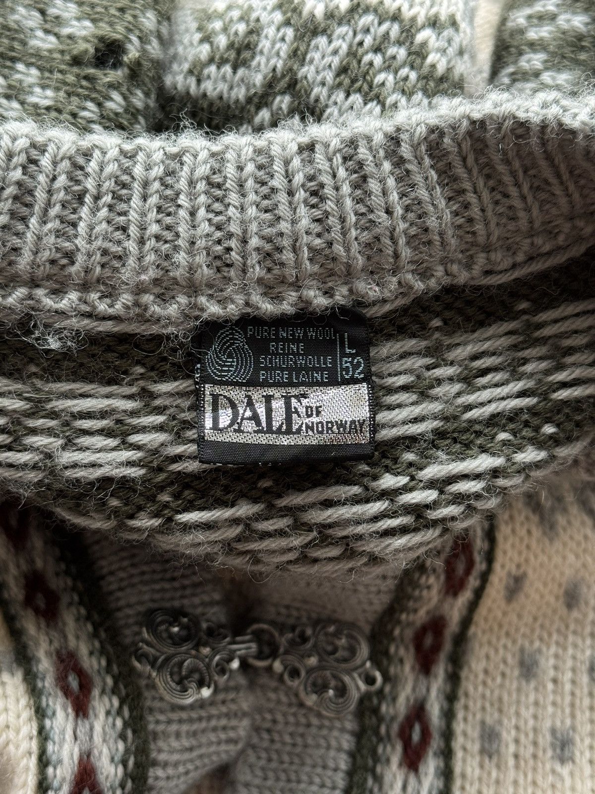 Dale Of Norway Dale of Norway 1990s vintage 100% wool cardigan sweater Size US L / EU 52-54 / 3 - 5 Thumbnail