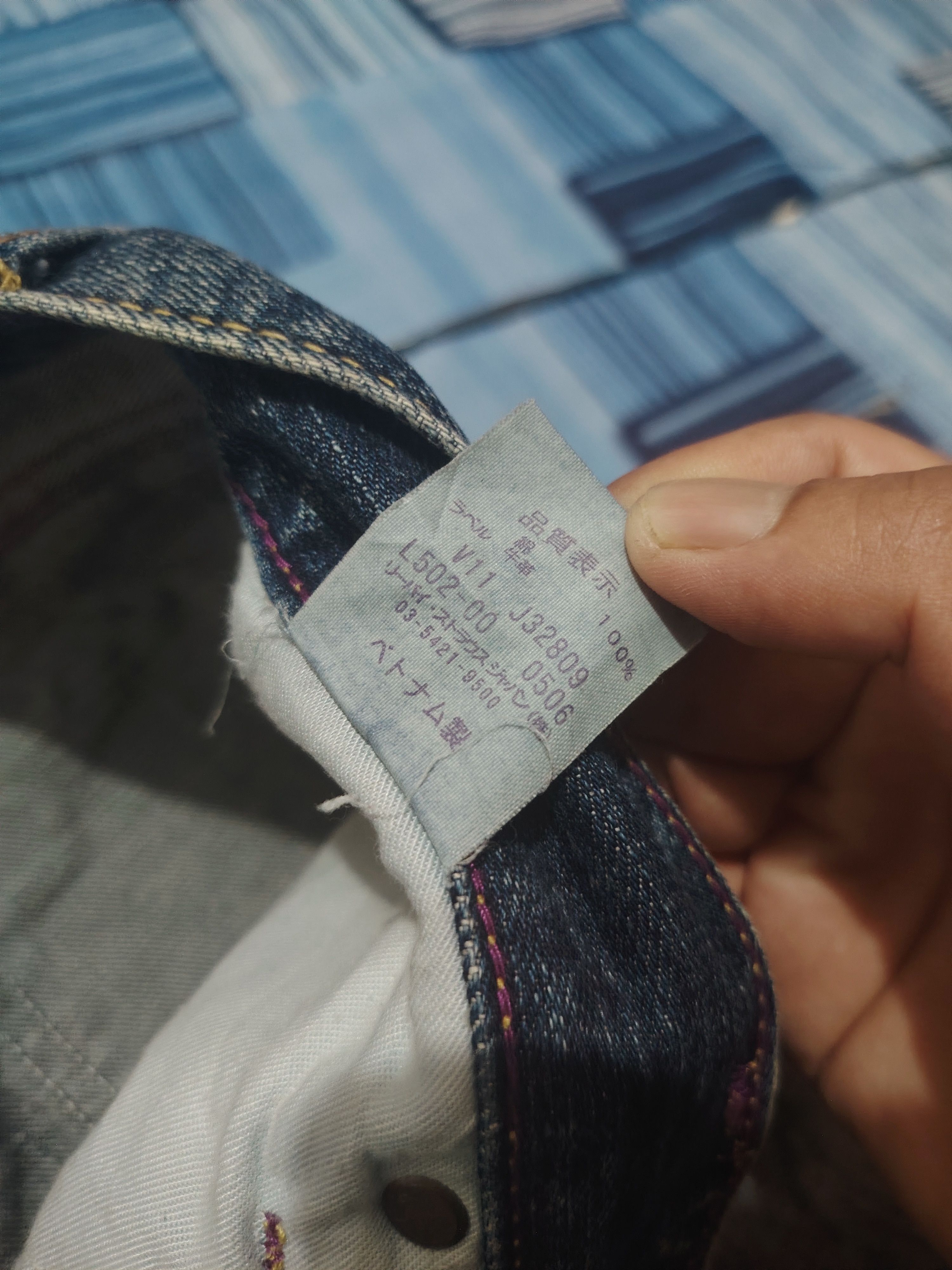 Levi's Vtg Levis 502 purple stitch Button V11 Size US 30 / EU 46 - 11 Thumbnail