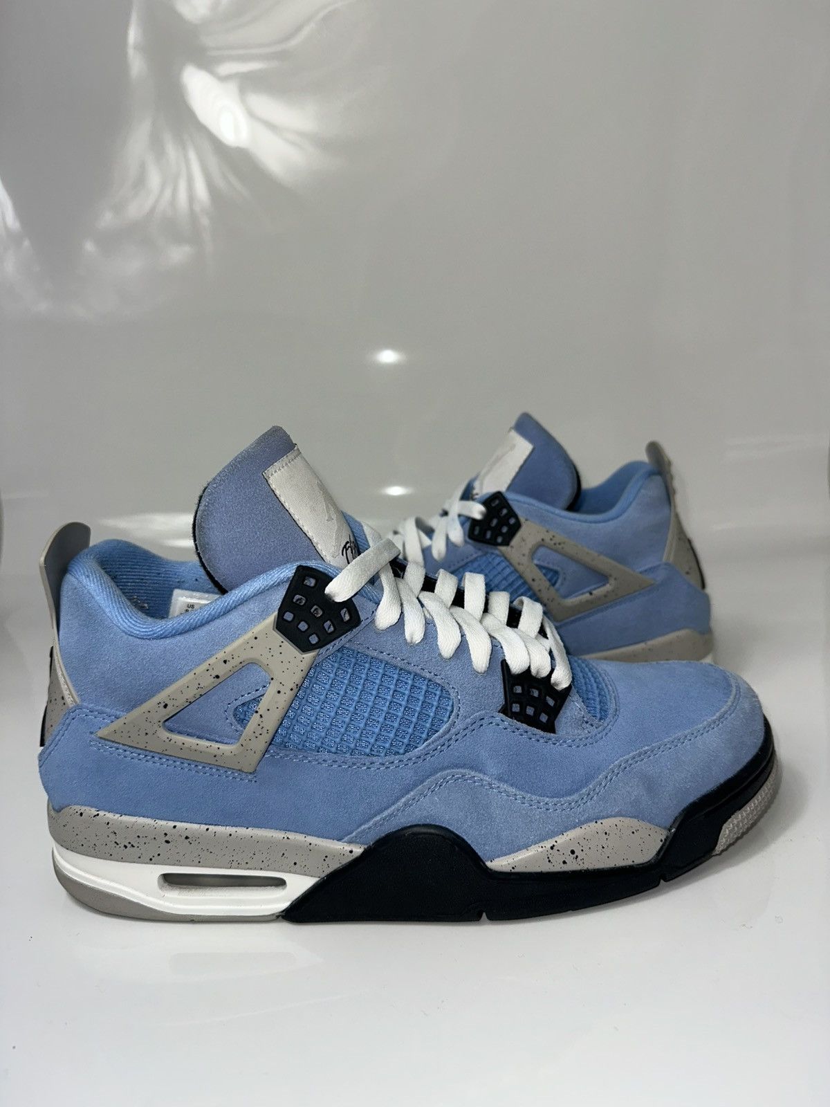Jordan Brand × Nike Jordan Retro 4 “University Blue” Size US 9.5 / EU 42-43 - 1 Thumbnail