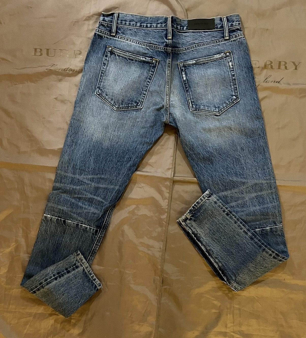Fear of God Fear Of God 5th Collection Vintage Wash Denim Size 33 Size US 33 - 11 Thumbnail