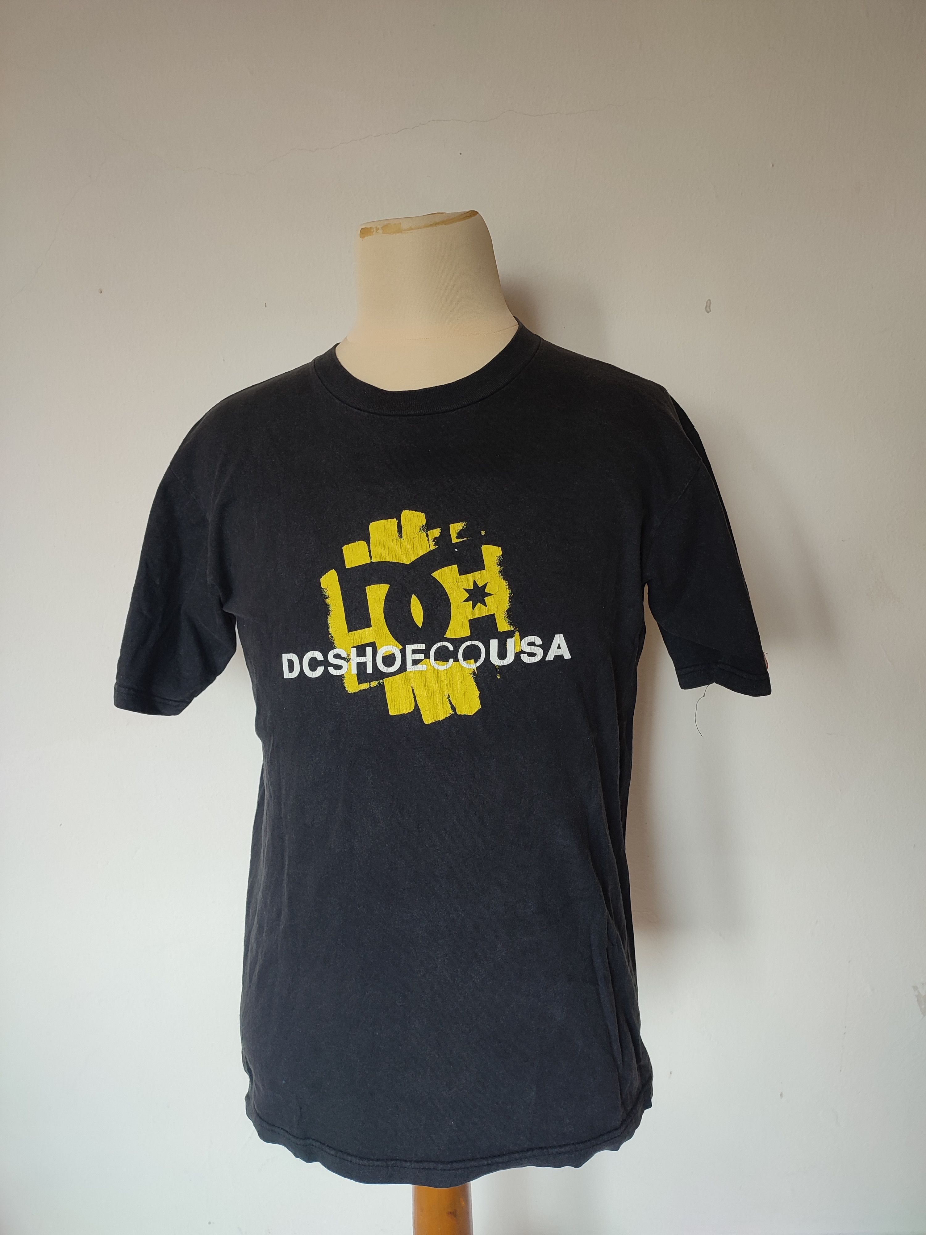 DC Vintage DC Shoeco Usa Big Logo Tees Size US M / EU 48-50 / 2 - 1 Thumbnail