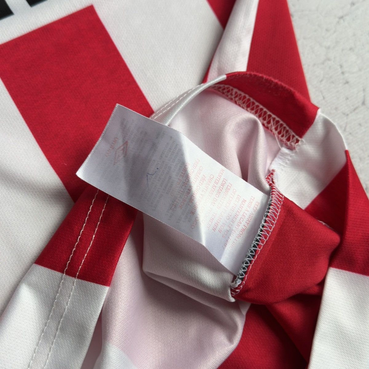 Umbro Guti #25 Umbro PSV Eindhoven 2018/19 Soccer Jersey Blokecore Size US XL / EU 56 / 4 - 14 Thumbnail