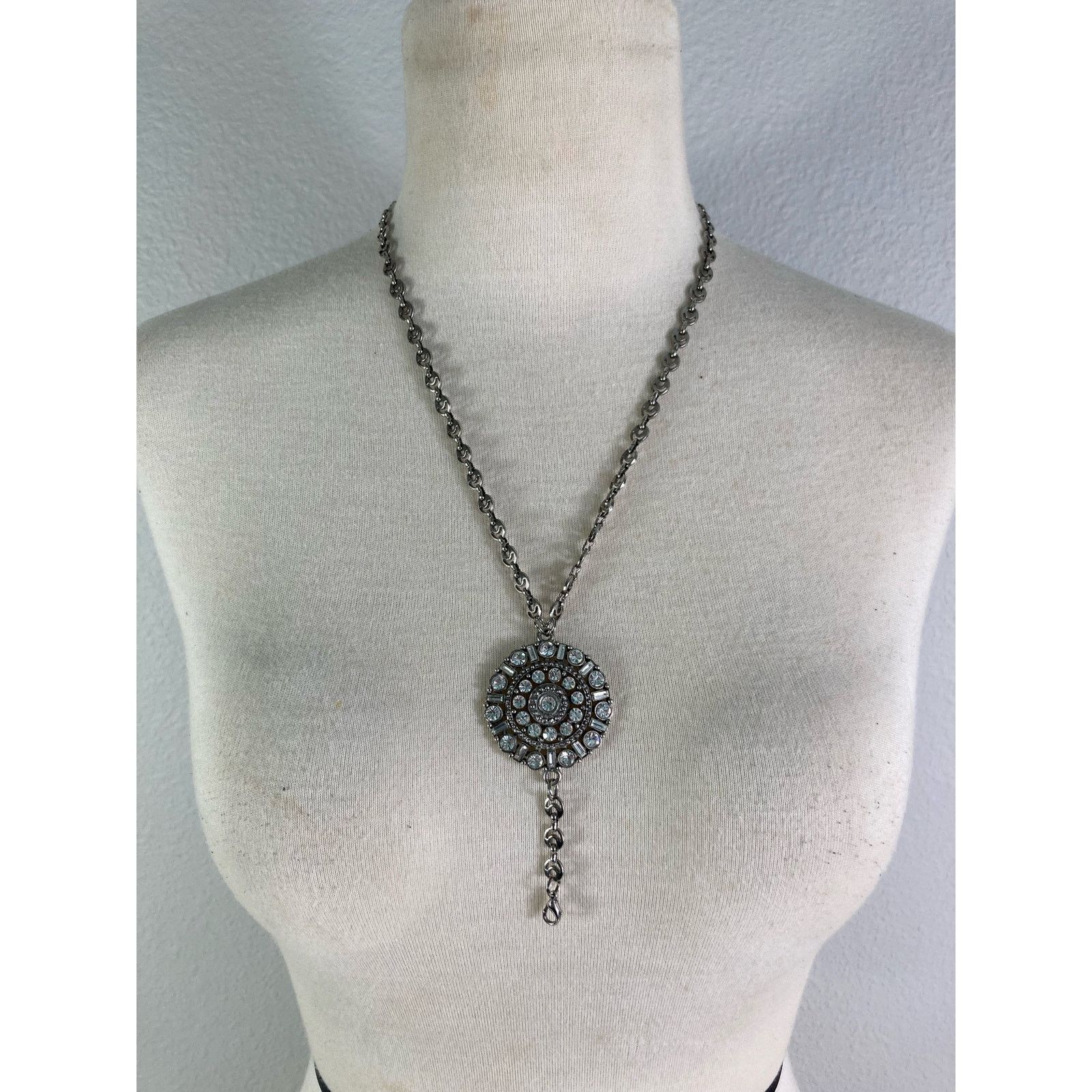 Other Costume Jewelry Lot Assorted Necklaces and Bracelets Trendy Size ONE SIZE - 6 Thumbnail