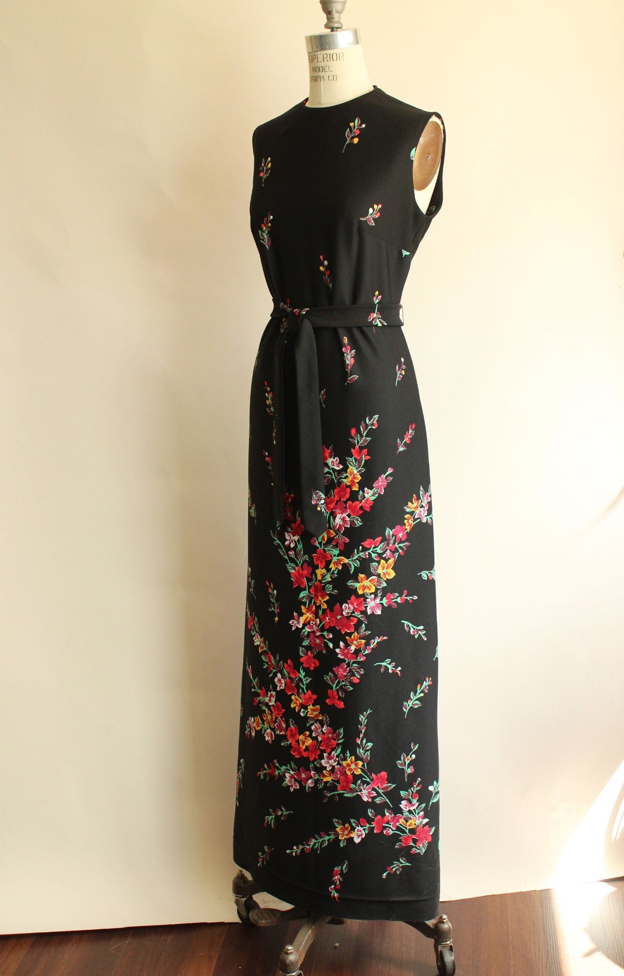 Vintage Vintage 1970s Dress, Lady Carol Black Floral Print Maxidress Size XL / US 12-14 / IT 48-50 - 8 Thumbnail