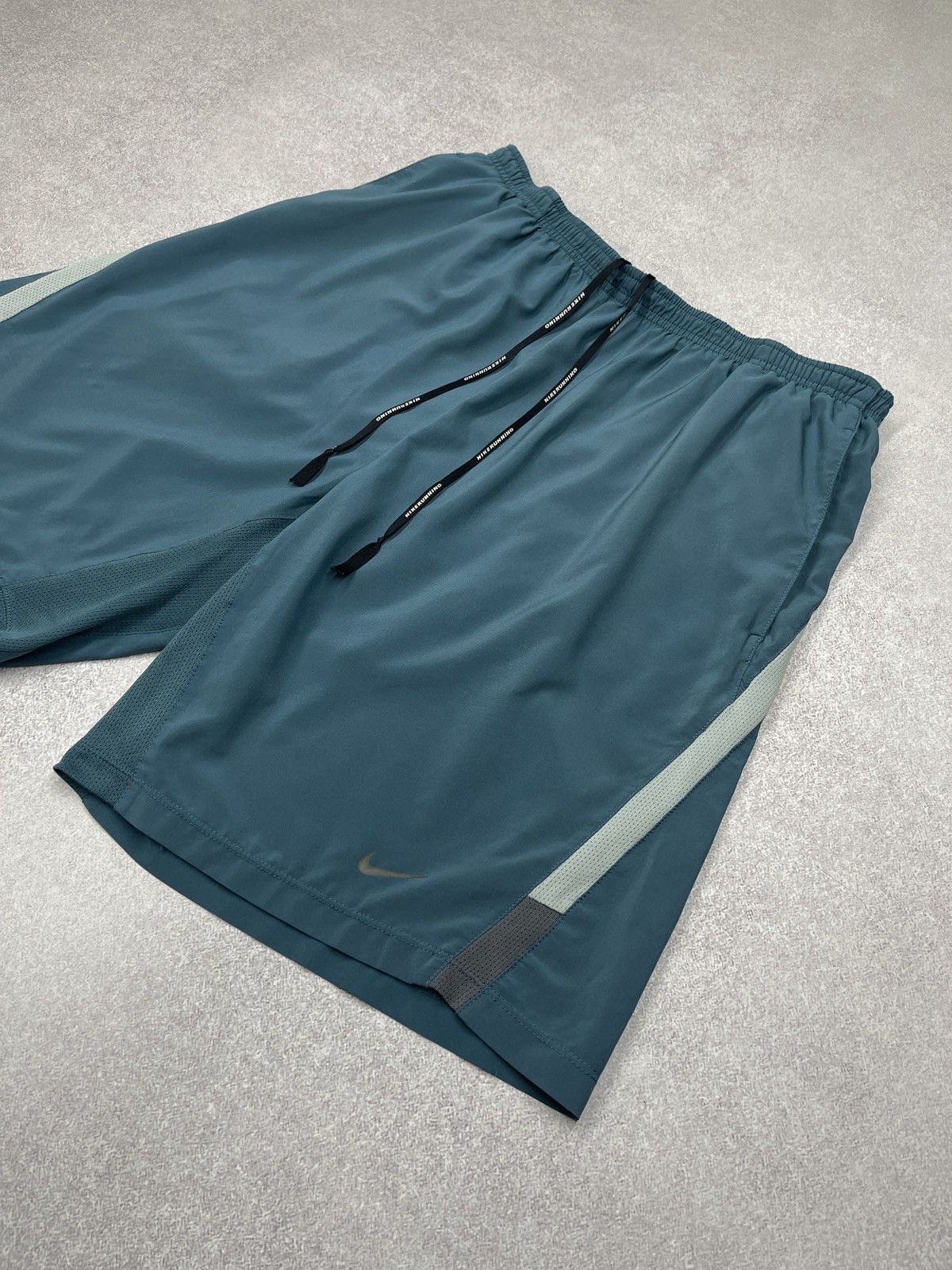 Nike Mens Nike Running Dri Fit Shorts Blue Y2K ACG TN Size L Size US 34 / EU 50 - 4 Thumbnail