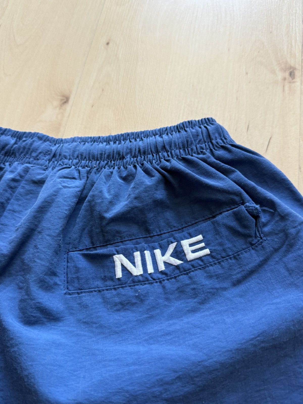 Nike Nike Vintage Nylon retro logo swoosh shorts y2k Size US 30 / EU 46 - 3 Thumbnail