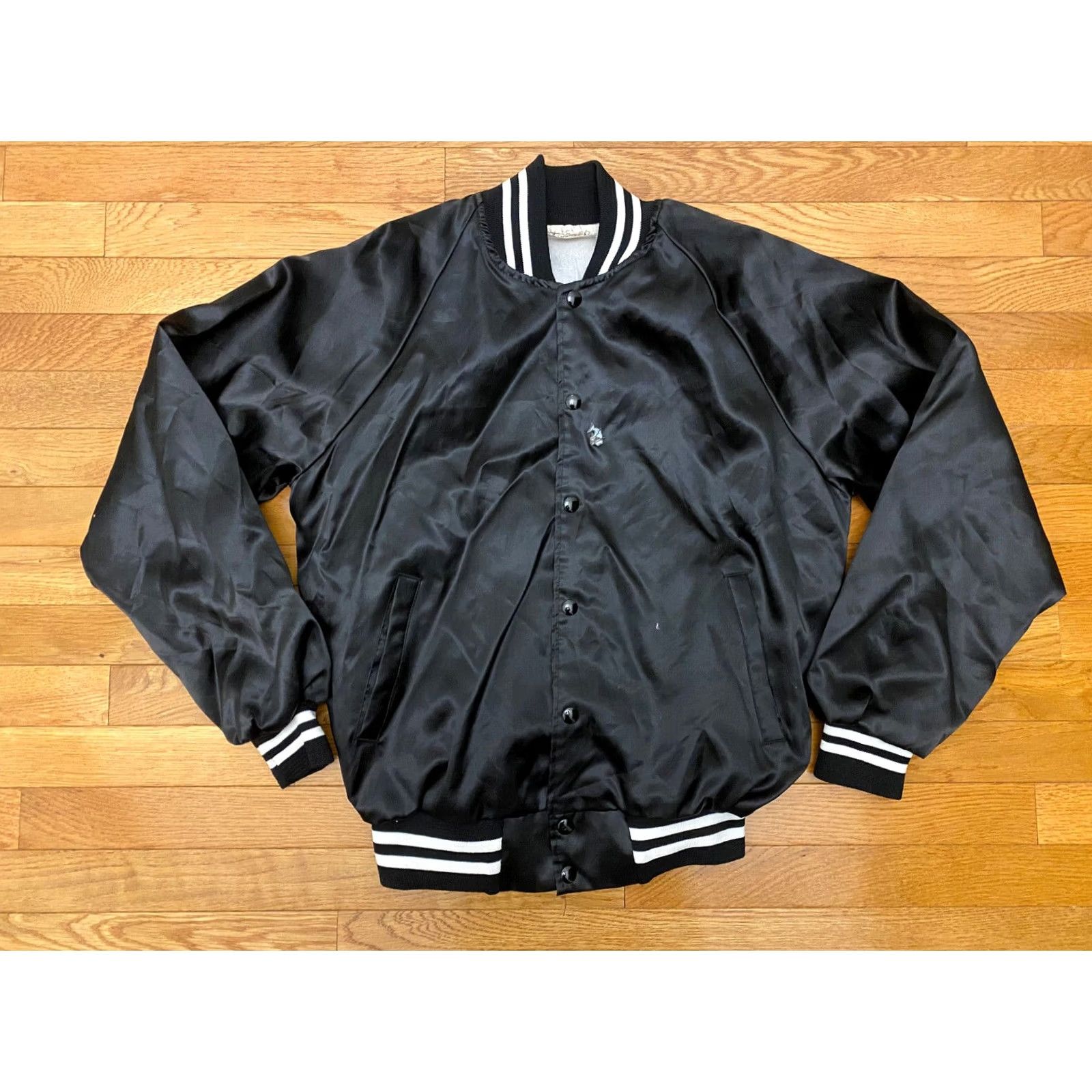Vintage VTG 80s Da Mudcats Auburn Blues Band Satin Snap Bomber Jacket Mens M Size Blues Auburn Jacket Satin Snap Band Collar Mid-Length JACKETS is... Size US M / EU 48-50 / 2 - 3 Thumbnail