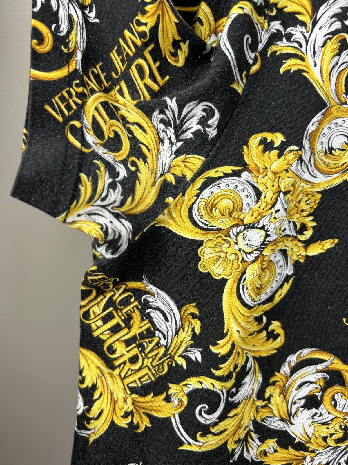 Versace Versace Jeans Couture Monogram Logo T shirt Size L / US 10 / IT 46 - 4 Thumbnail