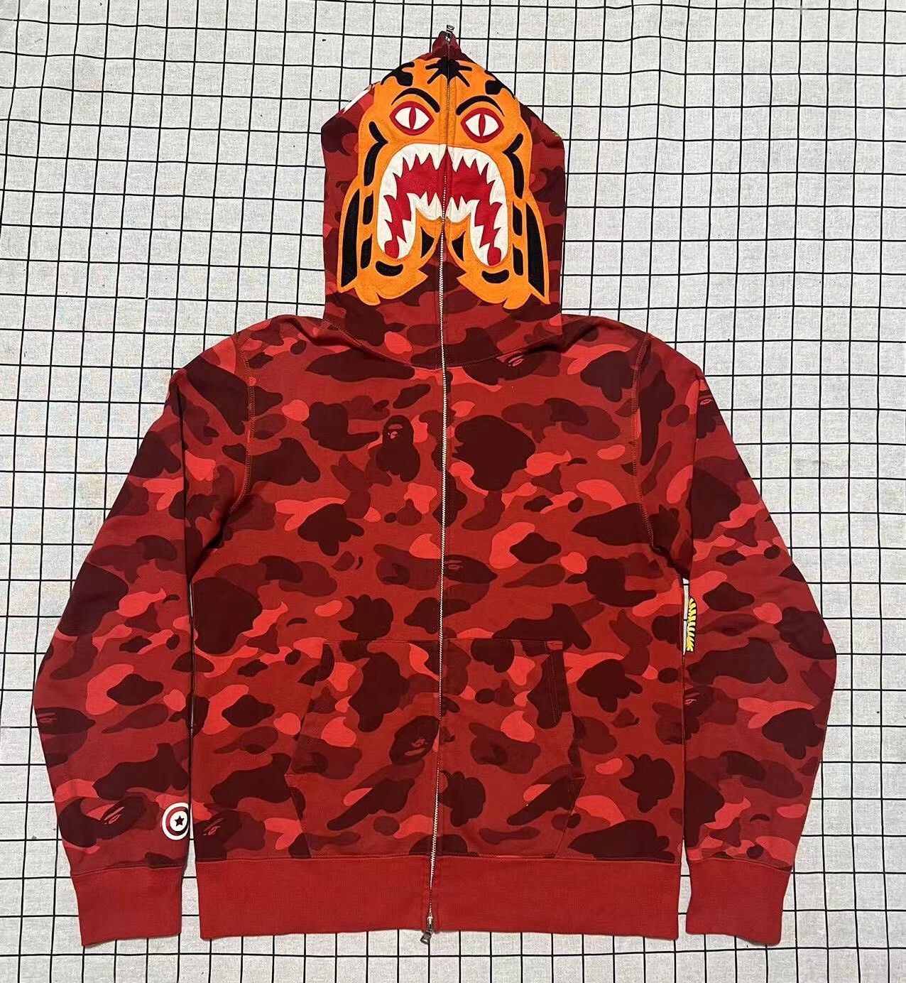 Bape Bape Tiger Camo Multi Light Jacket xl Men Size US XL / EU 56 / 4 - 1 Thumbnail