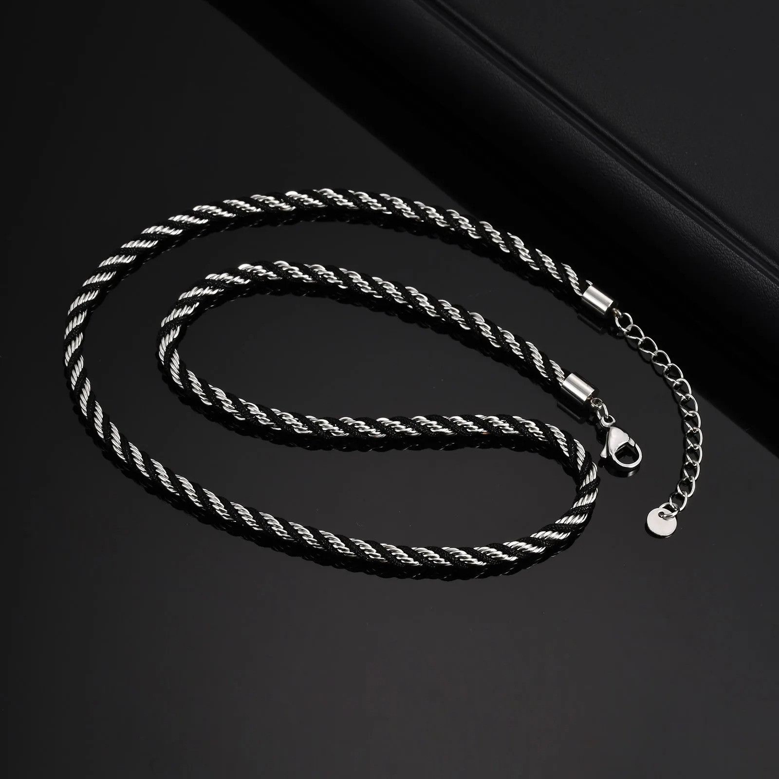 Vintage Twisted Chain Necklace Size ONE SIZE - 3 Thumbnail