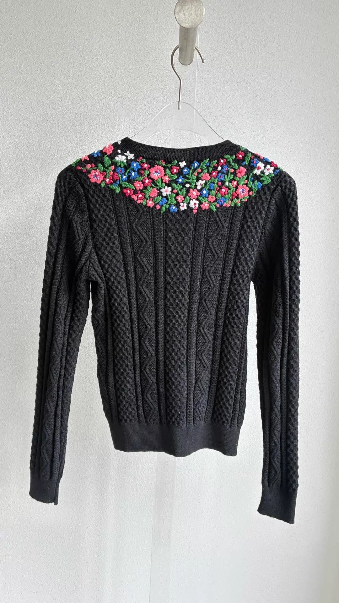 Valentino Valentino Black Floral Embroidered Wool Sweater S Size S / US 4 / IT 40 - 2 Thumbnail
