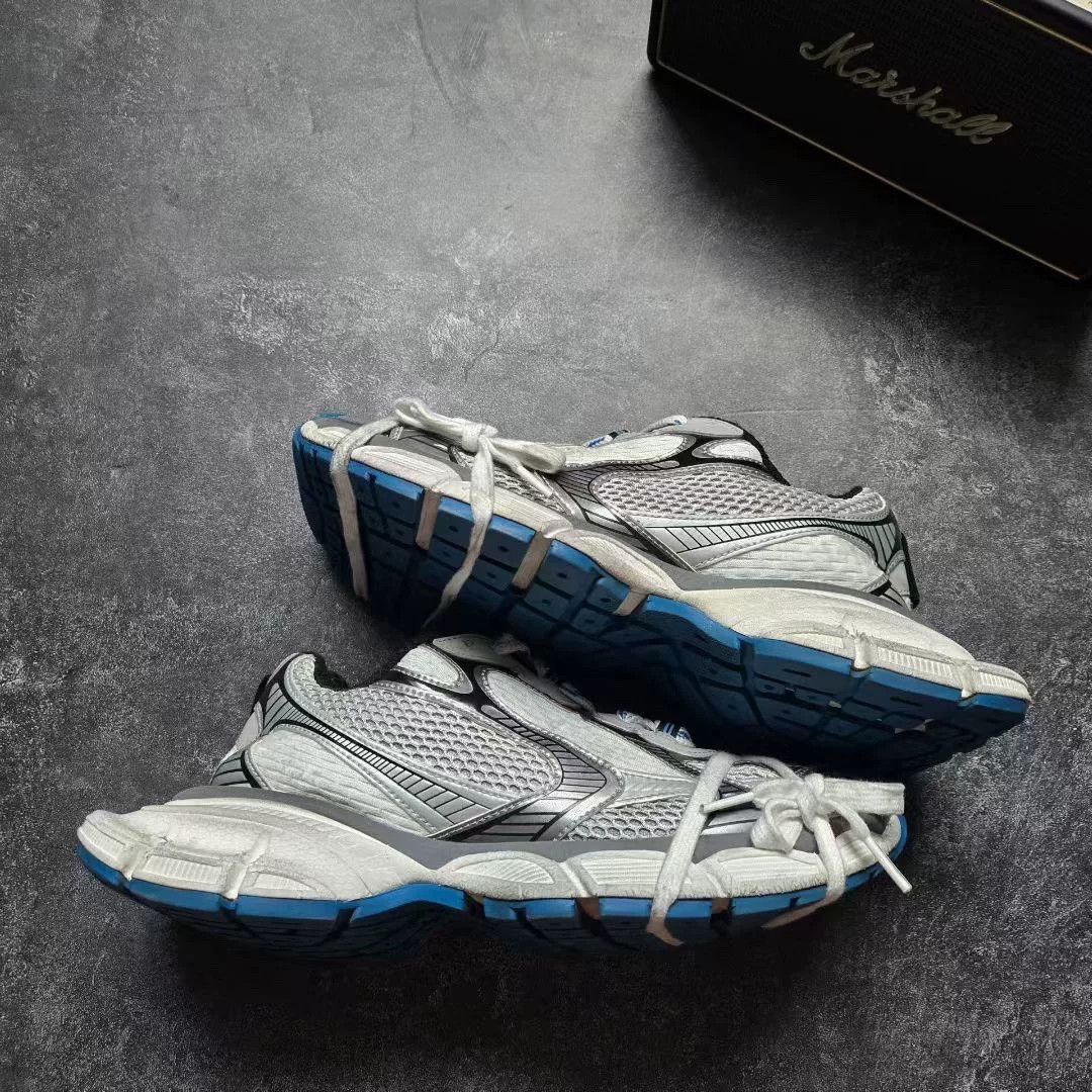 Balenciaga Balenciaga Distressed Blue Lowtop Sneakers XXXL Men Size US 10 / EU 43 - 1 Thumbnail