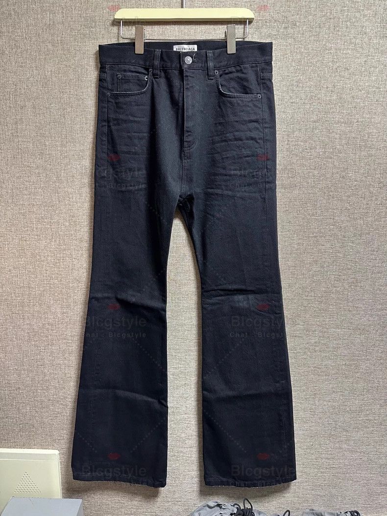 Balenciaga Balenciaga size S Worn Distressed Pants Micro-Flare Jeans Size US 27 - 1 Thumbnail