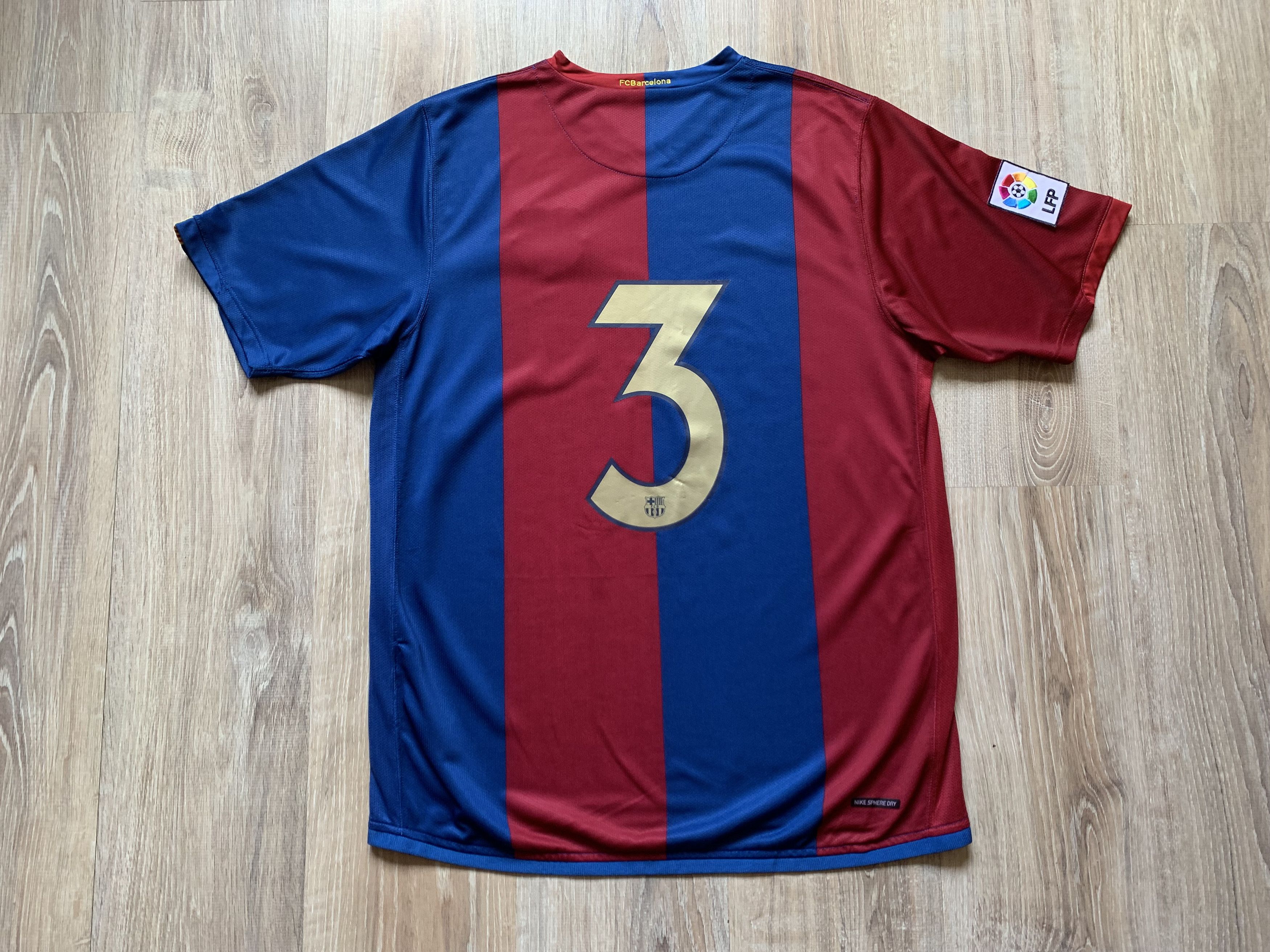Nike Nike Barcelona Home Shirt #3 2006-2007 Size US L / EU 52-54 / 3 - 2 Thumbnail