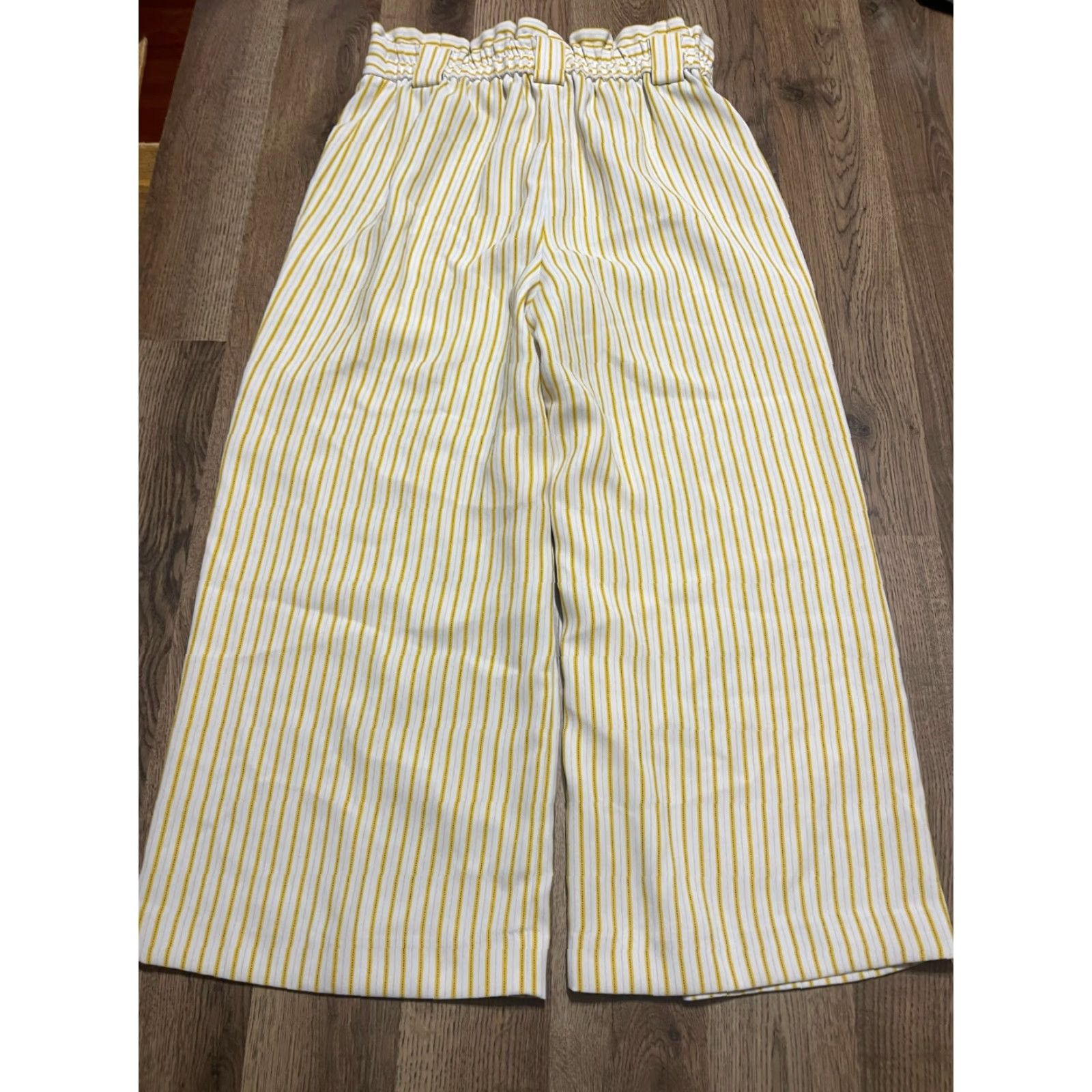 Express Express Pants Women's Small Yellow White Striped CULOTTES High Rise Cropped Pants Mens? No, ignore. Size 28" / US 6 / IT 42 - 2 Thumbnail