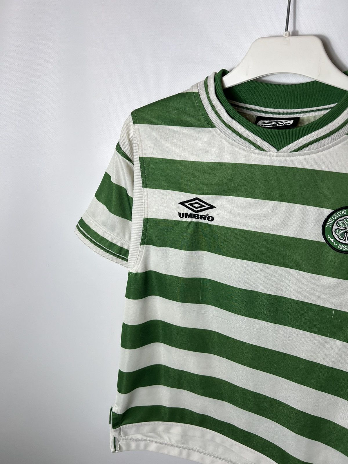 Umbro Vintage soccer football Embro Celtic Jersey Size Boys Xl Size US S / EU 44-46 / 1 - 4 Thumbnail